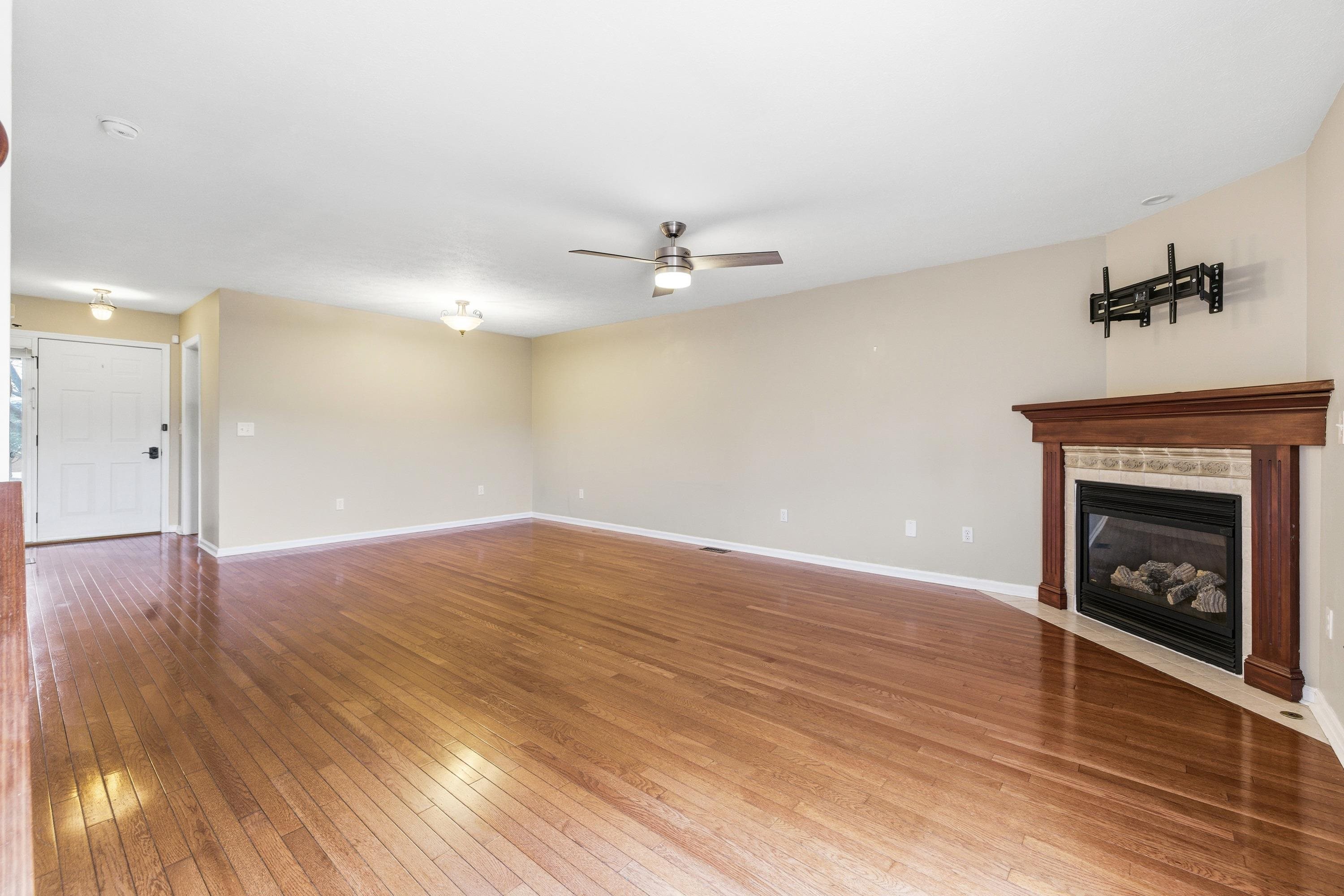 216 WALNUT DR, BROADWAY, Virginia 22815, 3 Bedrooms Bedrooms, ,2 BathroomsBathrooms,Residential,216 WALNUT DR,672533 MLS # 672533