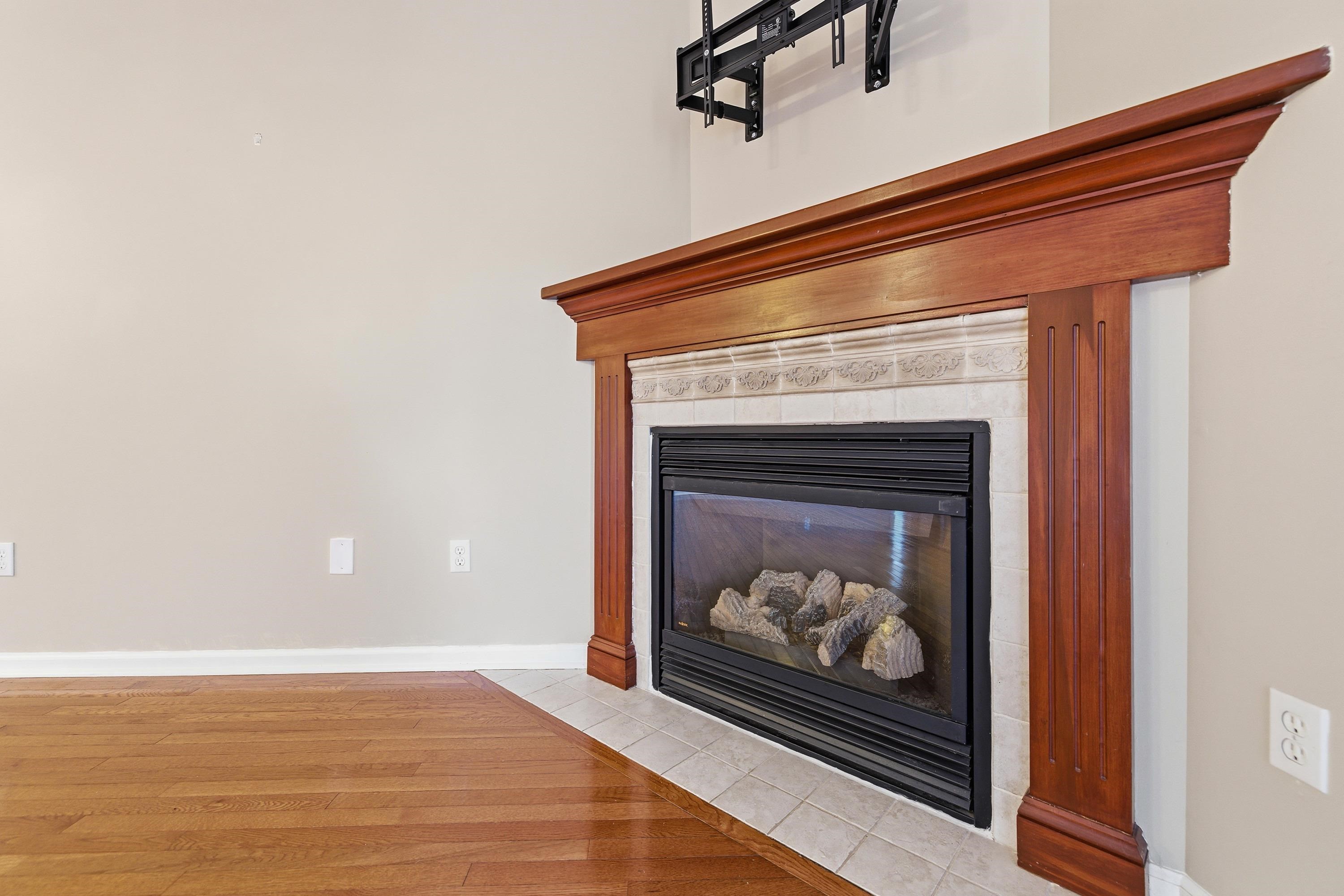 216 WALNUT DR, BROADWAY, Virginia 22815, 3 Bedrooms Bedrooms, ,2 BathroomsBathrooms,Residential,216 WALNUT DR,672533 MLS # 672533