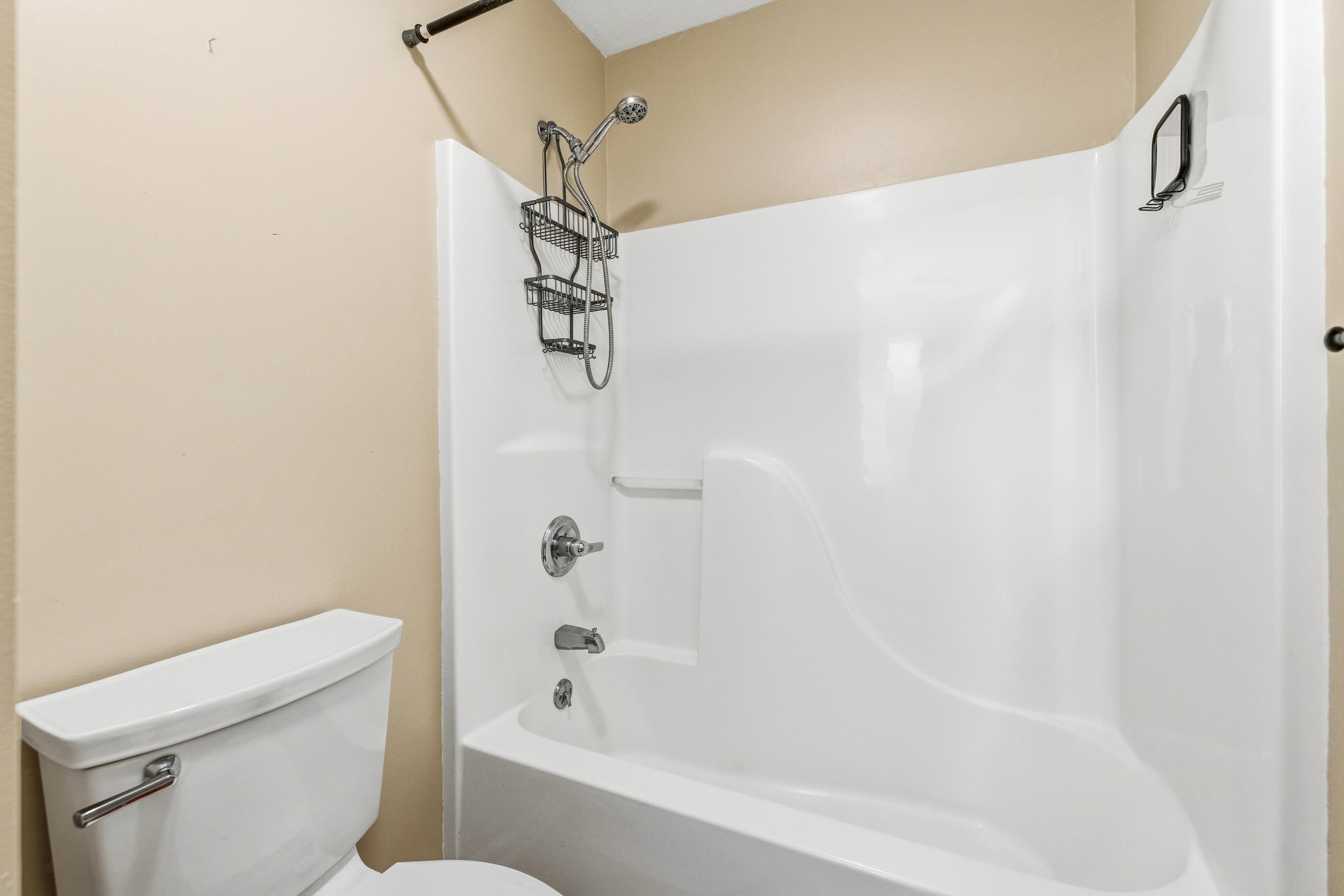 216 WALNUT DR, BROADWAY, Virginia 22815, 3 Bedrooms Bedrooms, ,2 BathroomsBathrooms,Residential,216 WALNUT DR,672533 MLS # 672533