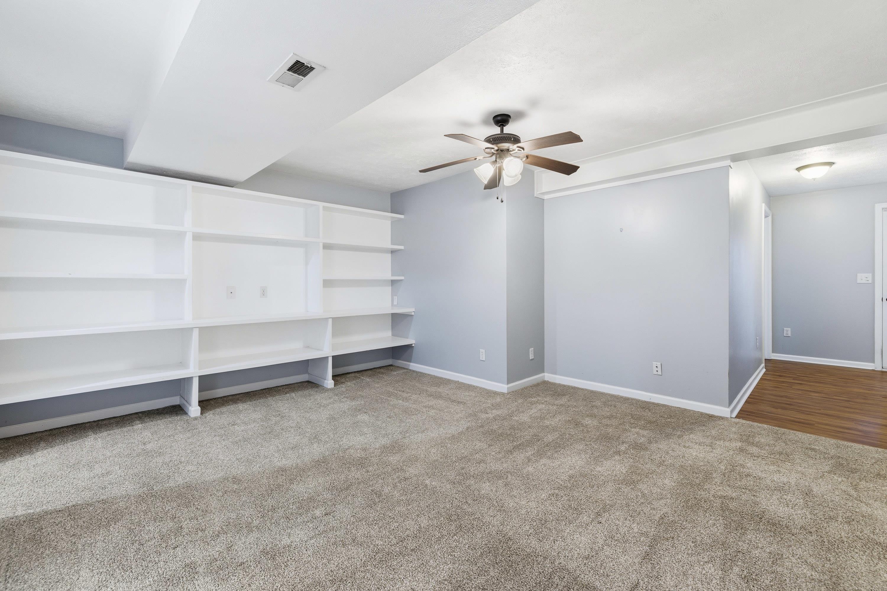 216 WALNUT DR, BROADWAY, Virginia 22815, 3 Bedrooms Bedrooms, ,2 BathroomsBathrooms,Residential,216 WALNUT DR,672533 MLS # 672533