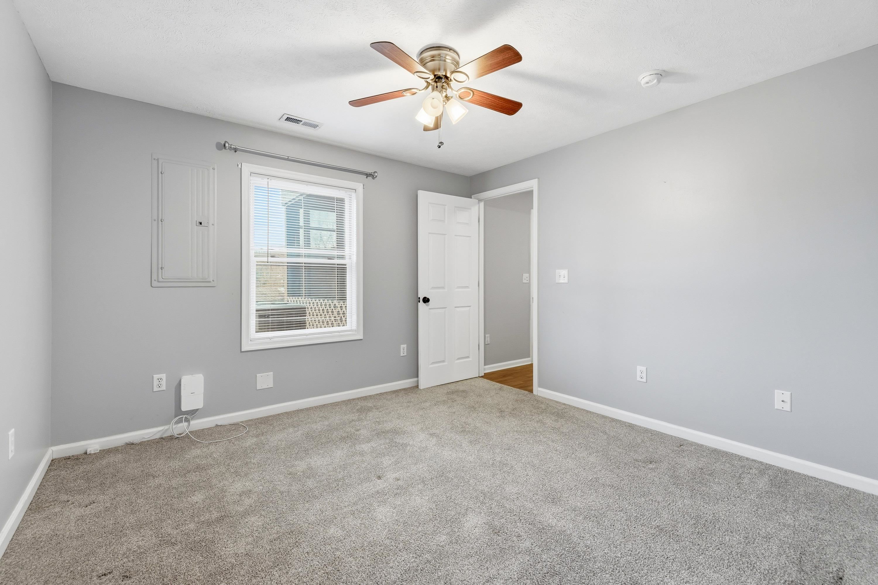 216 WALNUT DR, BROADWAY, Virginia 22815, 3 Bedrooms Bedrooms, ,2 BathroomsBathrooms,Residential,216 WALNUT DR,672533 MLS # 672533