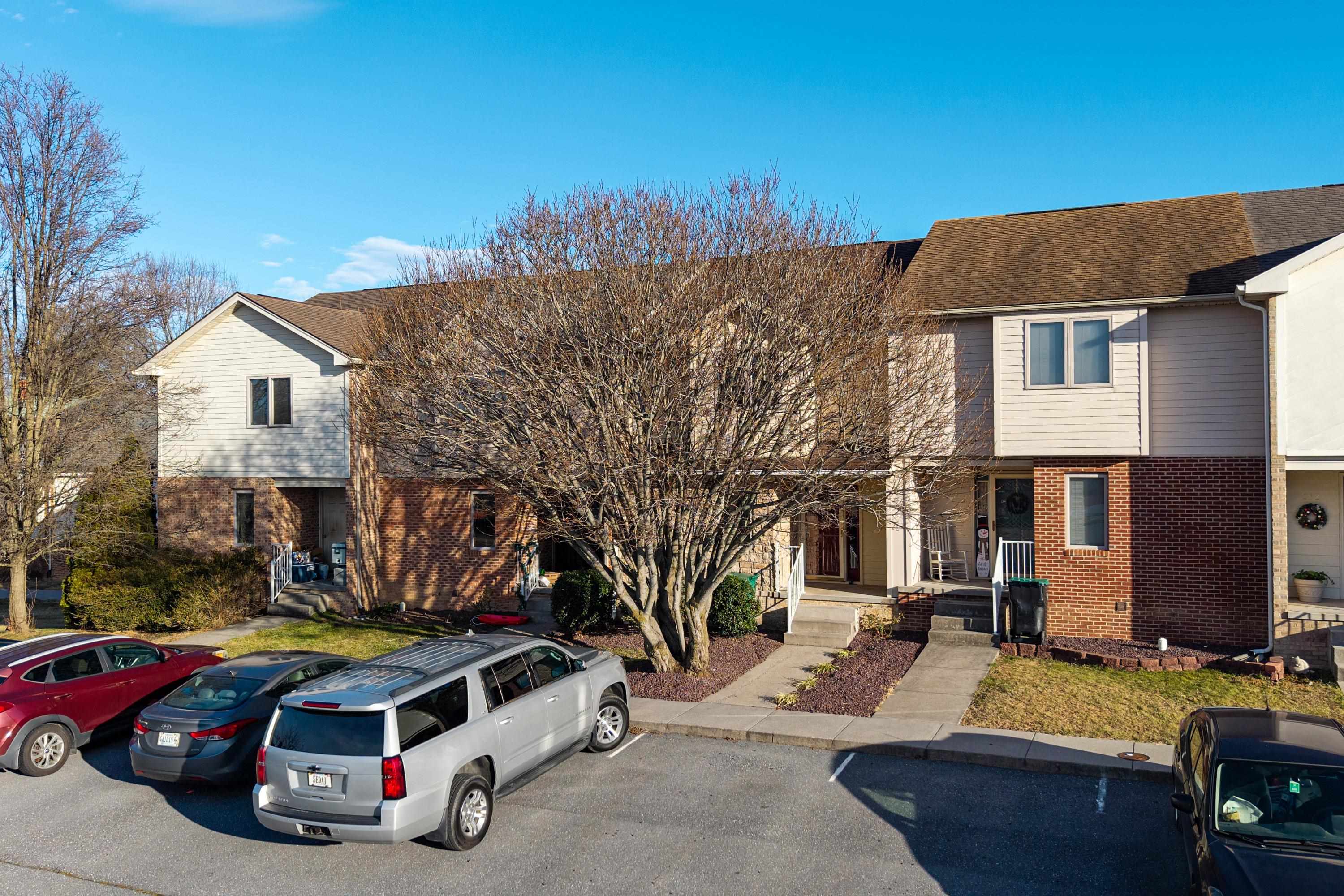 216 WALNUT DR, BROADWAY, Virginia 22815, 3 Bedrooms Bedrooms, ,2 BathroomsBathrooms,Residential,216 WALNUT DR,672533 MLS # 672533