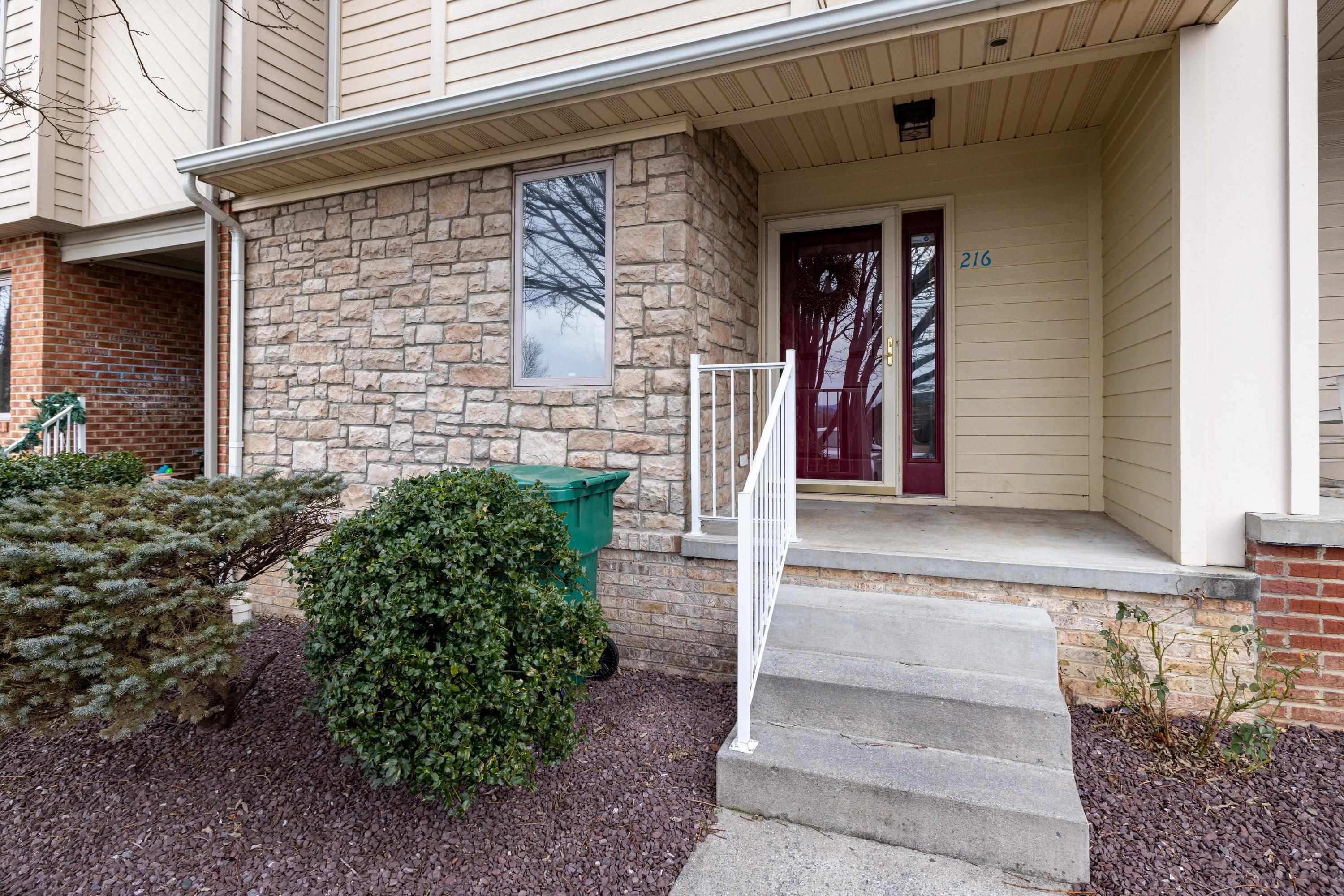 216 WALNUT DR, BROADWAY, Virginia 22815, 3 Bedrooms Bedrooms, ,2 BathroomsBathrooms,Residential,216 WALNUT DR,672533 MLS # 672533