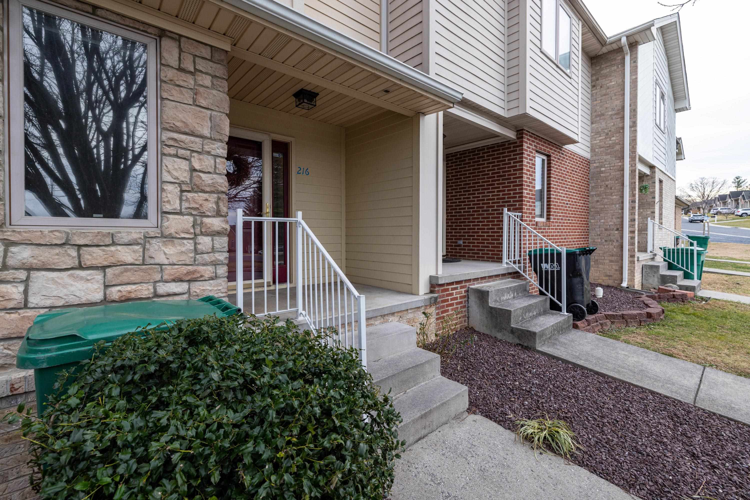 216 WALNUT DR, BROADWAY, Virginia 22815, 3 Bedrooms Bedrooms, ,2 BathroomsBathrooms,Residential,216 WALNUT DR,672533 MLS # 672533