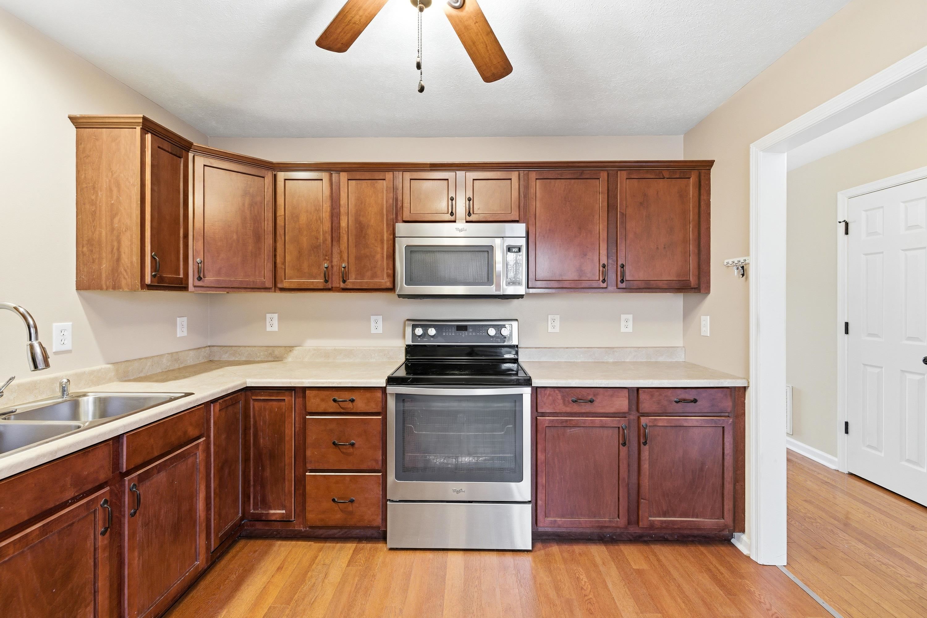 216 WALNUT DR, BROADWAY, Virginia 22815, 3 Bedrooms Bedrooms, ,2 BathroomsBathrooms,Residential,216 WALNUT DR,672533 MLS # 672533