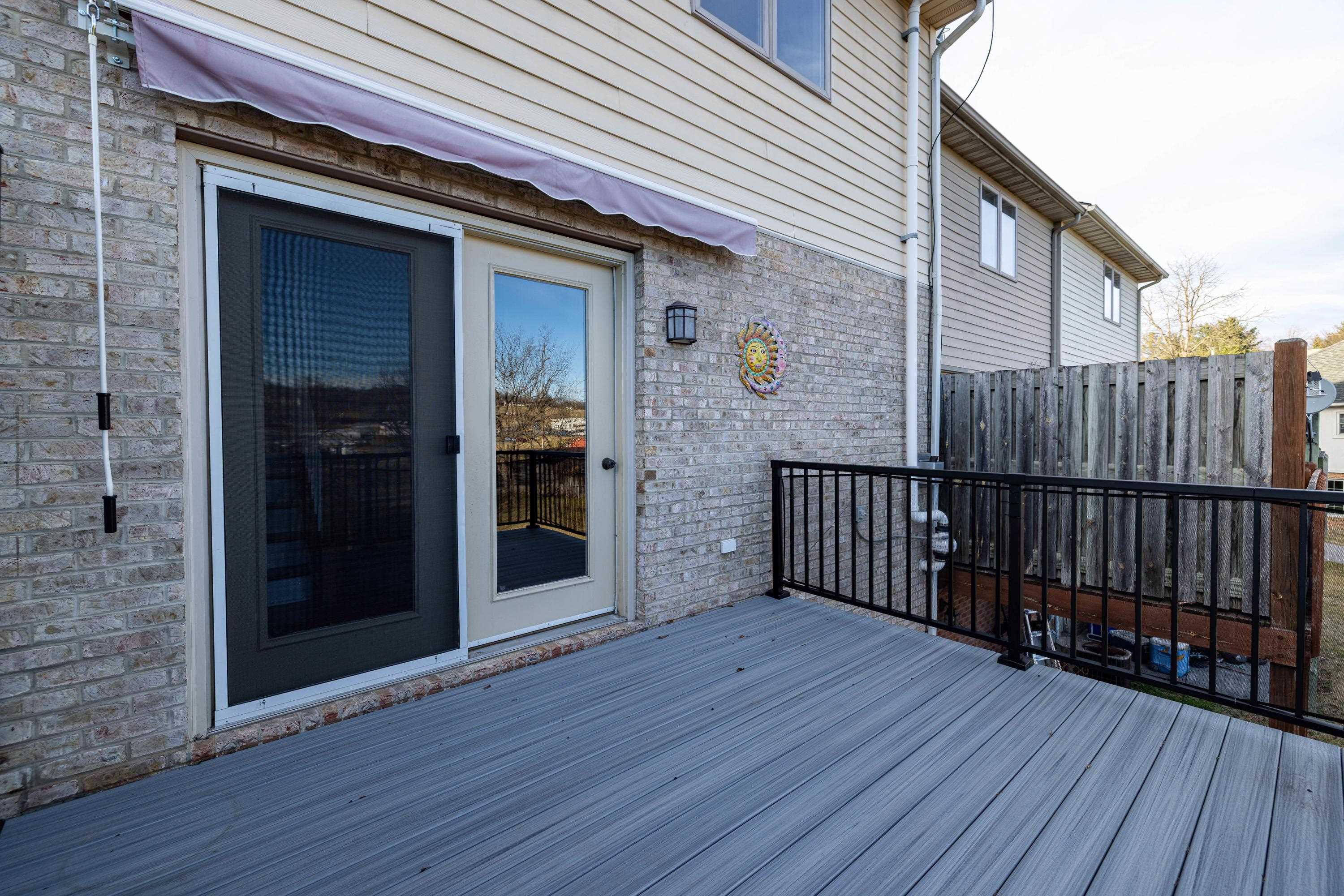 216 WALNUT DR, BROADWAY, Virginia 22815, 3 Bedrooms Bedrooms, ,2 BathroomsBathrooms,Residential,216 WALNUT DR,672533 MLS # 672533