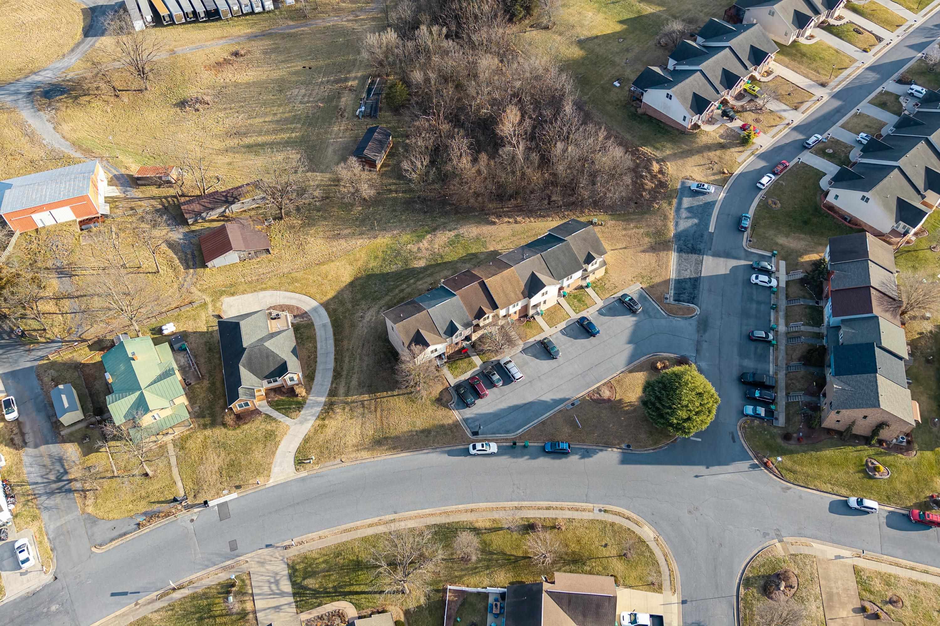 216 WALNUT DR, BROADWAY, Virginia 22815, 3 Bedrooms Bedrooms, ,2 BathroomsBathrooms,Residential,216 WALNUT DR,672533 MLS # 672533