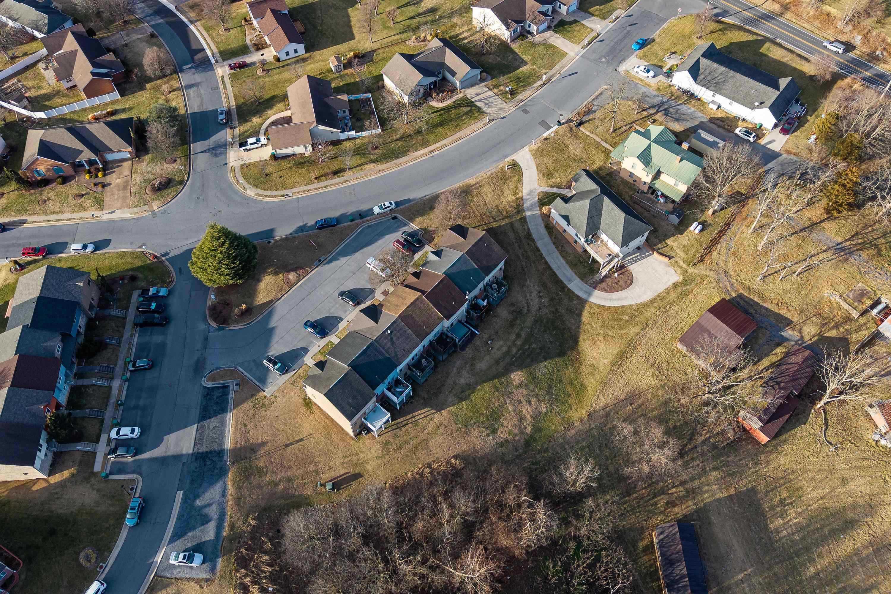 216 WALNUT DR, BROADWAY, Virginia 22815, 3 Bedrooms Bedrooms, ,2 BathroomsBathrooms,Residential,216 WALNUT DR,672533 MLS # 672533