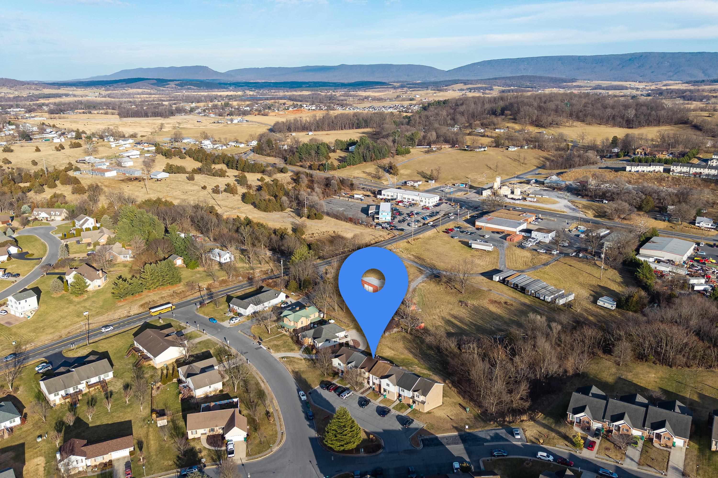 216 WALNUT DR, BROADWAY, Virginia 22815, 3 Bedrooms Bedrooms, ,2 BathroomsBathrooms,Residential,216 WALNUT DR,672533 MLS # 672533