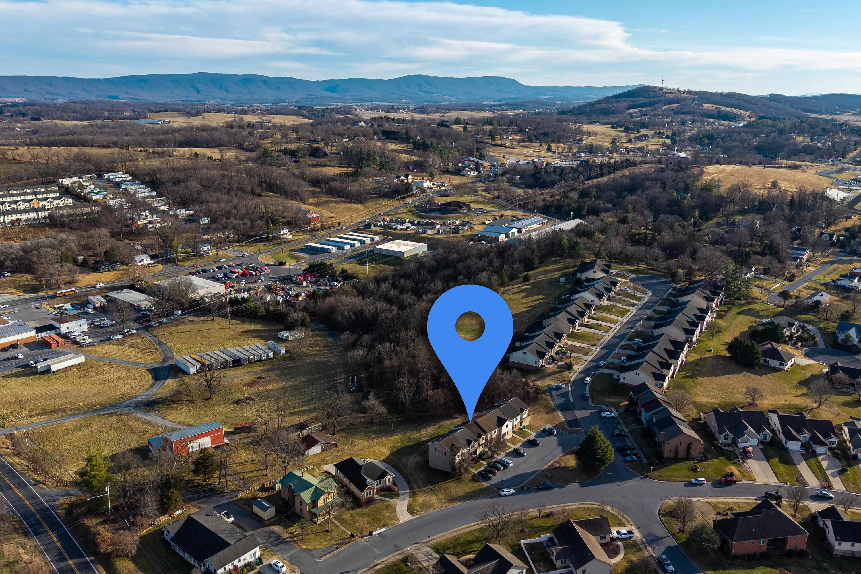 216 WALNUT DR, BROADWAY, Virginia 22815, 3 Bedrooms Bedrooms, ,2 BathroomsBathrooms,Residential,216 WALNUT DR,672533 MLS # 672533