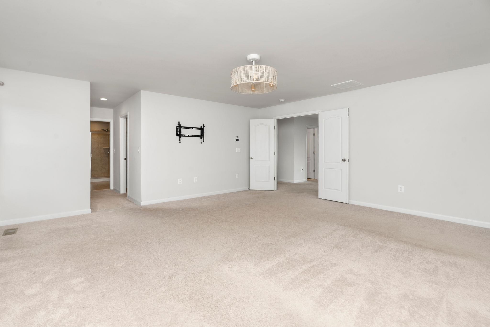 213 OAKBRIDGE DR, WAYNESBORO, Virginia 22980, 4 Bedrooms Bedrooms, ,2 BathroomsBathrooms,Residential,213 OAKBRIDGE DR,672534 MLS # 672534