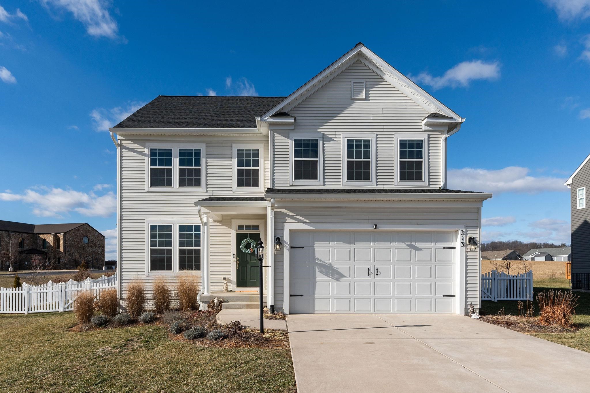 213 OAKBRIDGE DR, WAYNESBORO, Virginia 22980, 4 Bedrooms Bedrooms, ,2 BathroomsBathrooms,Residential,213 OAKBRIDGE DR,672534 MLS # 672534