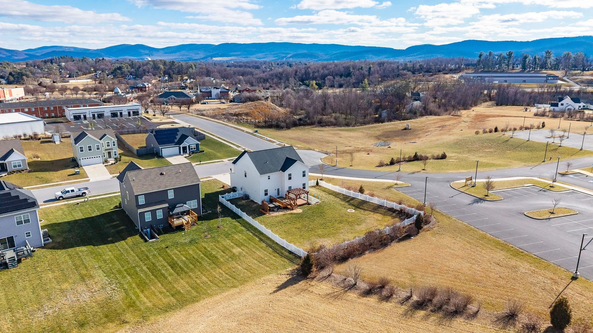 213 OAKBRIDGE DR, WAYNESBORO, Virginia 22980, 4 Bedrooms Bedrooms, ,2 BathroomsBathrooms,Residential,213 OAKBRIDGE DR,672534 MLS # 672534