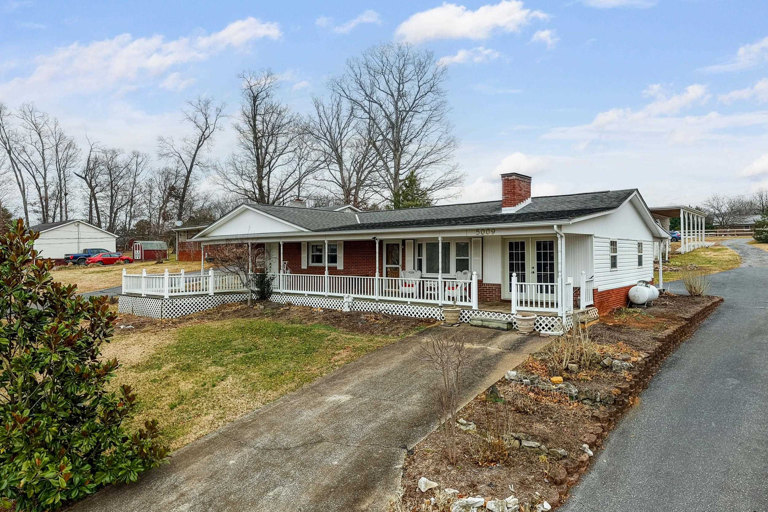 5009 MILL CREEK RD, LURAY, Virginia 22835, 2 Bedrooms Bedrooms, ,1 BathroomBathrooms,Residential,5009 MILL CREEK RD,672541 MLS # 672541