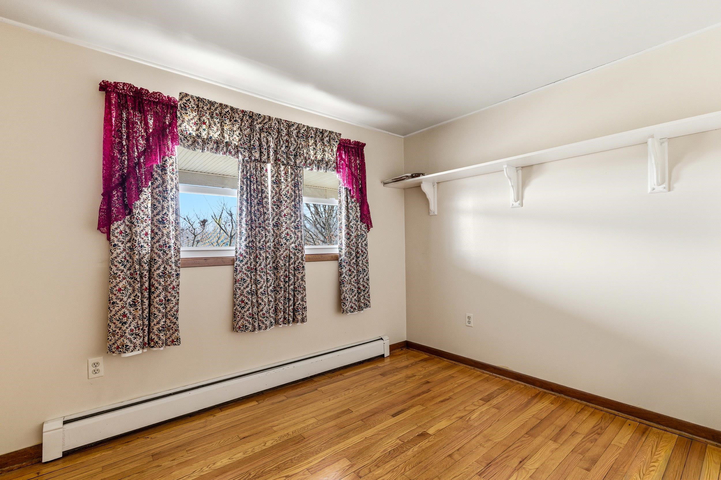 5009 MILL CREEK RD, LURAY, Virginia 22835, 2 Bedrooms Bedrooms, ,1 BathroomBathrooms,Residential,5009 MILL CREEK RD,672541 MLS # 672541