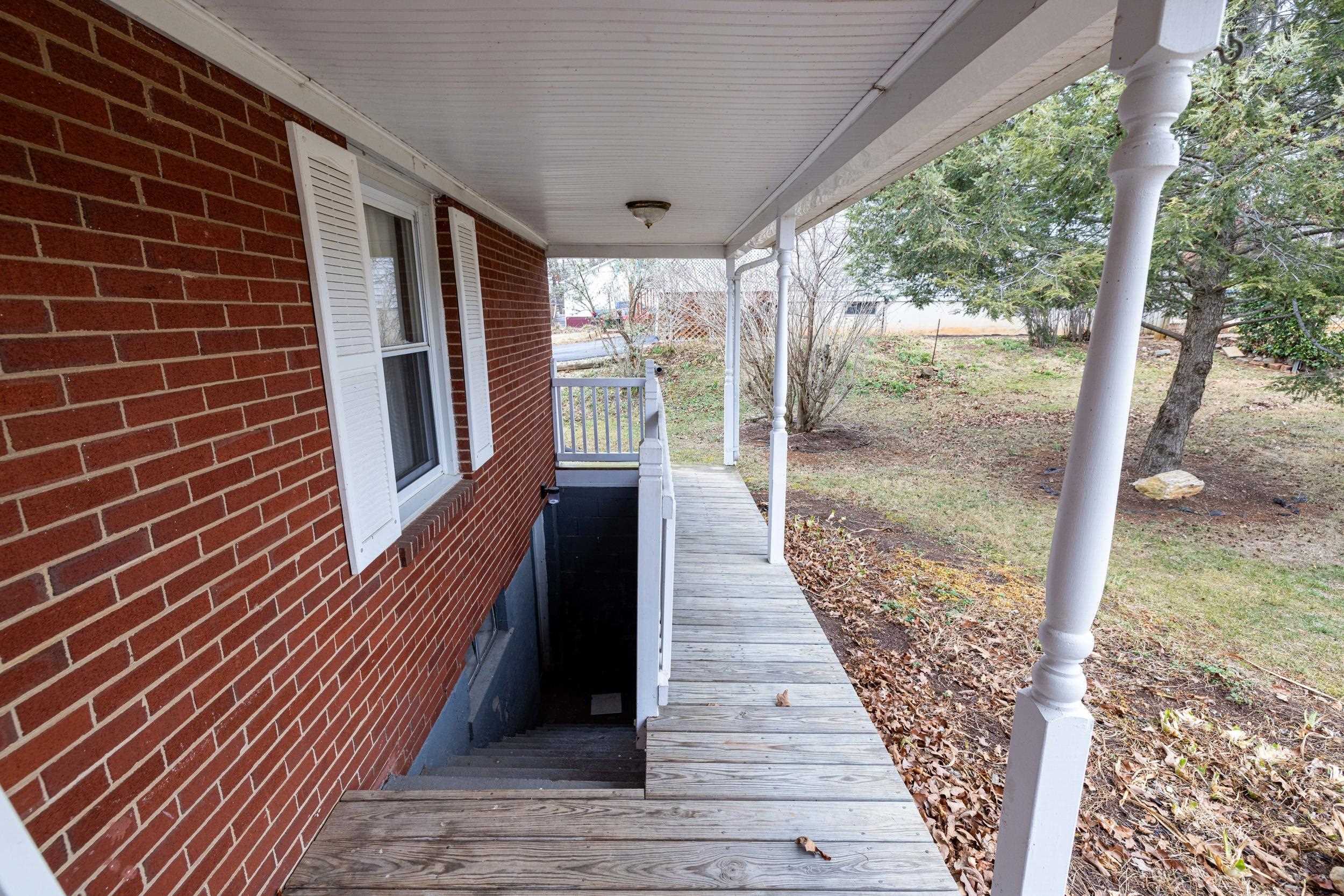 5009 MILL CREEK RD, LURAY, Virginia 22835, 2 Bedrooms Bedrooms, ,1 BathroomBathrooms,Residential,5009 MILL CREEK RD,672541 MLS # 672541