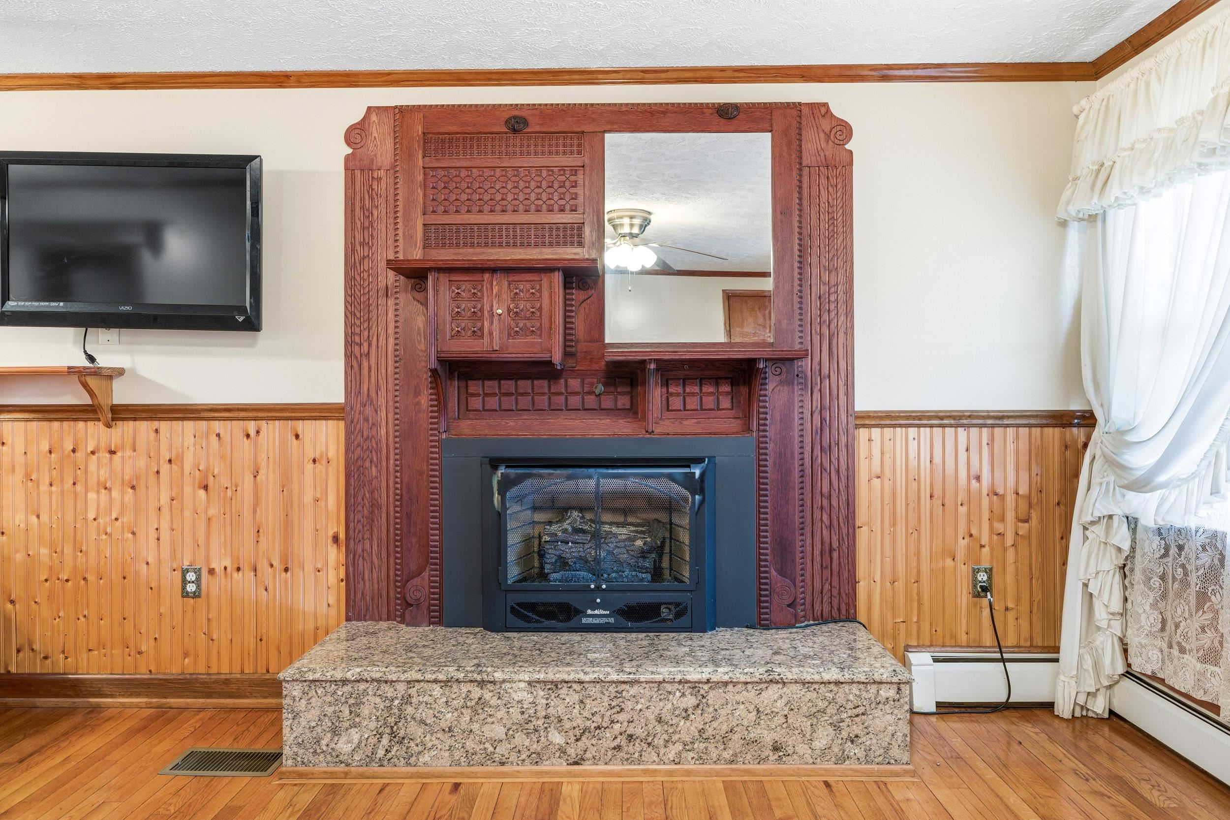 5009 MILL CREEK RD, LURAY, Virginia 22835, 2 Bedrooms Bedrooms, ,1 BathroomBathrooms,Residential,5009 MILL CREEK RD,672541 MLS # 672541