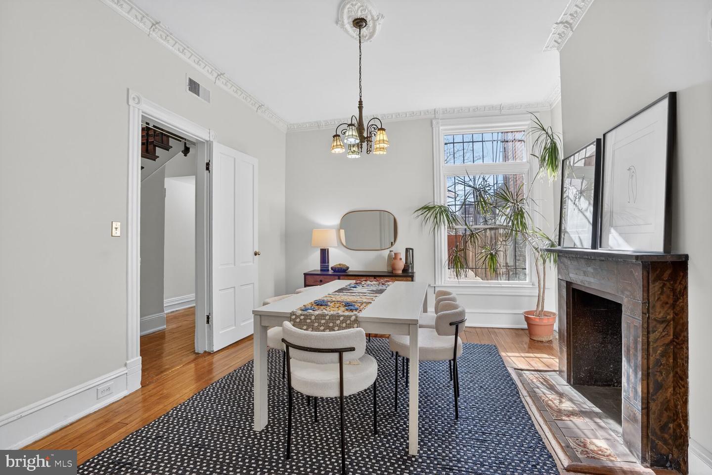 1634 R ST NW, WASHINGTON, District Of Columbia 20009, 3 Bedrooms Bedrooms, ,2 BathroomsBathrooms,Residential,For sale,1634 R ST NW,DCDC2232286 MLS # DCDC2232286