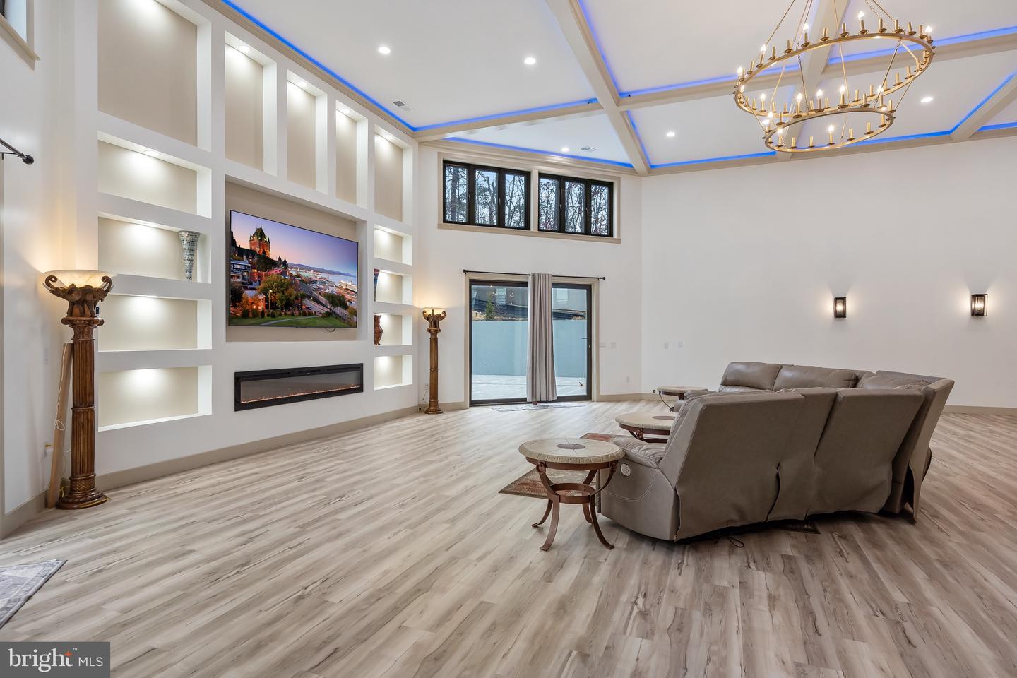 24035 NEW MOUNTAIN RD, ALDIE, Virginia 20105, 3 Bedrooms Bedrooms, ,2 BathroomsBathrooms,Residential,For sale,24035 NEW MOUNTAIN RD,VALO2111762 MLS # VALO2111762