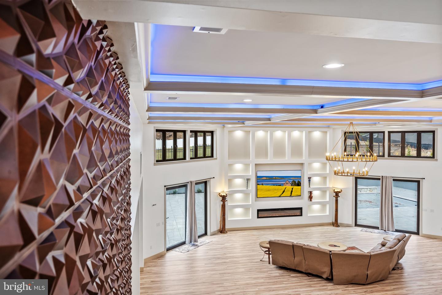 24035 NEW MOUNTAIN RD, ALDIE, Virginia 20105, 3 Bedrooms Bedrooms, ,2 BathroomsBathrooms,Residential,For sale,24035 NEW MOUNTAIN RD,VALO2111762 MLS # VALO2111762