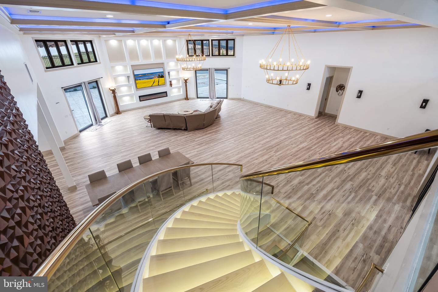 24035 NEW MOUNTAIN RD, ALDIE, Virginia 20105, 3 Bedrooms Bedrooms, ,2 BathroomsBathrooms,Residential,For sale,24035 NEW MOUNTAIN RD,VALO2111762 MLS # VALO2111762