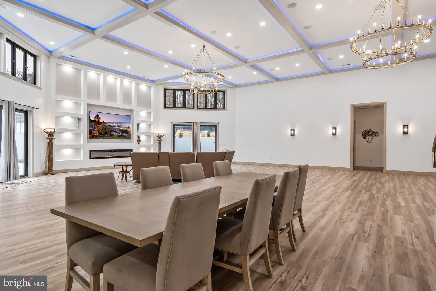 24035 NEW MOUNTAIN RD, ALDIE, Virginia 20105, 3 Bedrooms Bedrooms, ,2 BathroomsBathrooms,Residential,For sale,24035 NEW MOUNTAIN RD,VALO2111762 MLS # VALO2111762