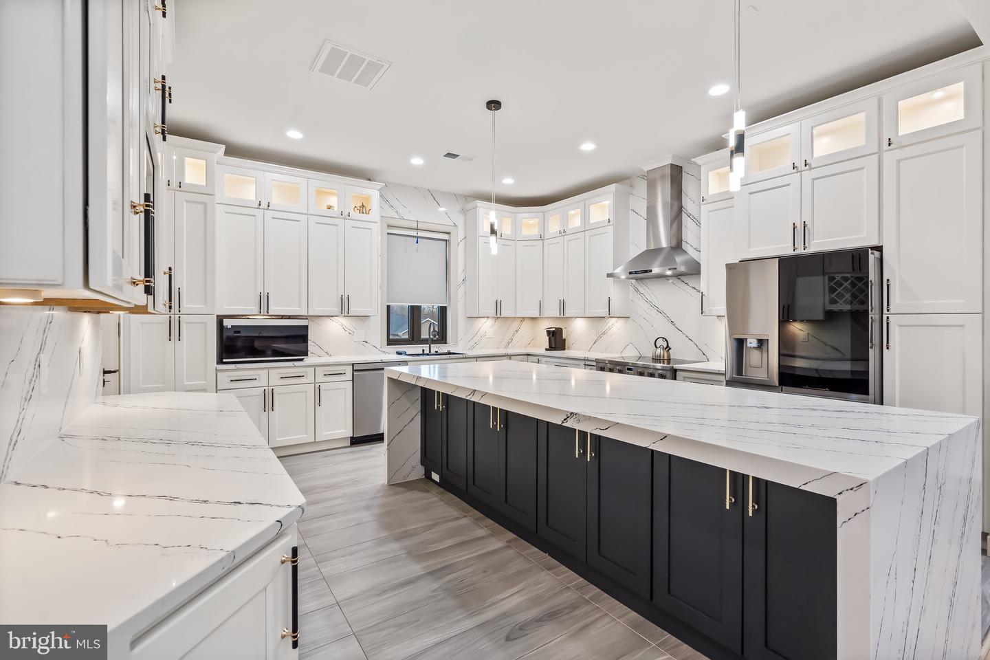 24035 NEW MOUNTAIN RD, ALDIE, Virginia 20105, 3 Bedrooms Bedrooms, ,2 BathroomsBathrooms,Residential,For sale,24035 NEW MOUNTAIN RD,VALO2111762 MLS # VALO2111762