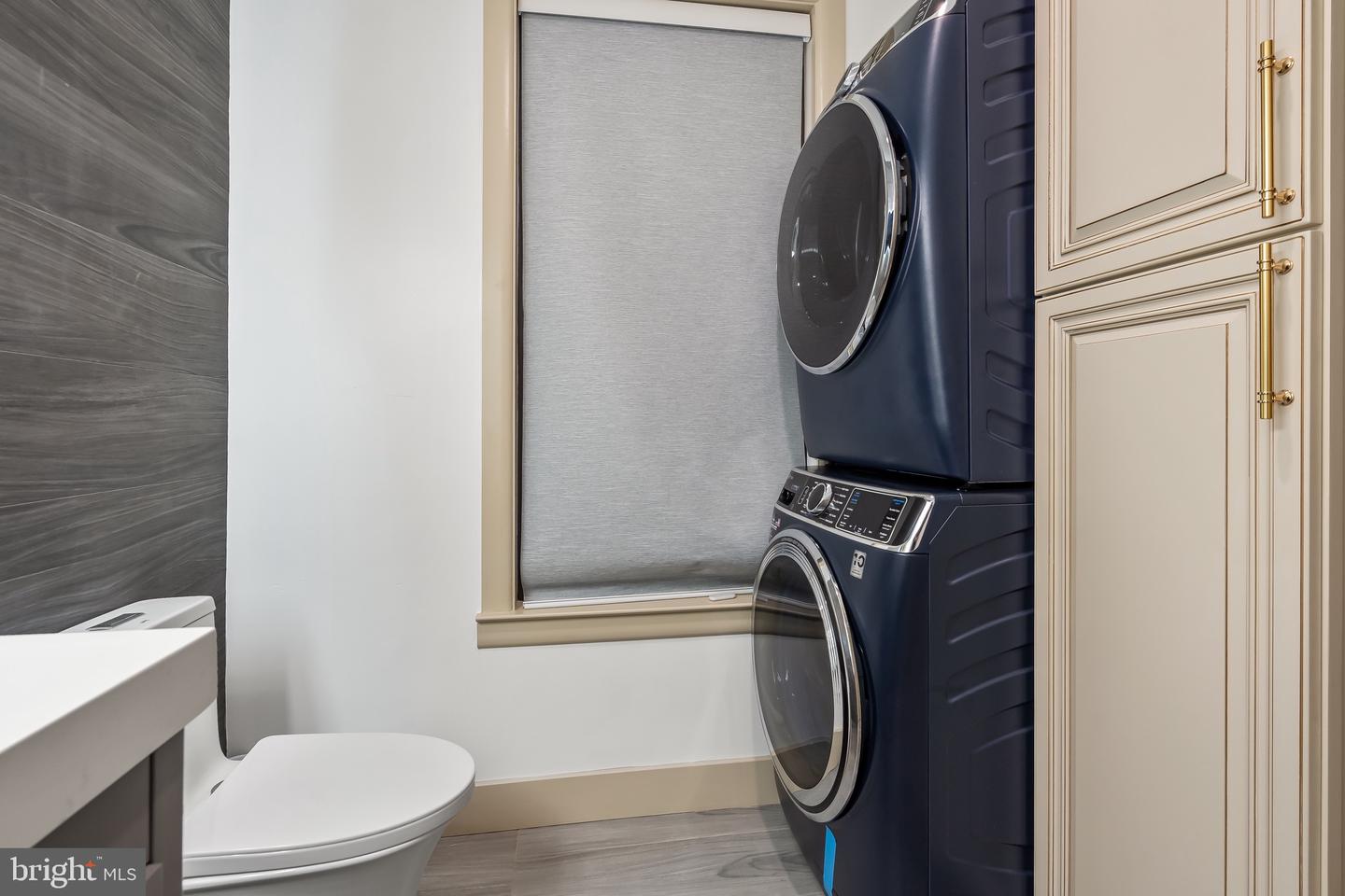 24035 NEW MOUNTAIN RD, ALDIE, Virginia 20105, 3 Bedrooms Bedrooms, ,2 BathroomsBathrooms,Residential,For sale,24035 NEW MOUNTAIN RD,VALO2111762 MLS # VALO2111762