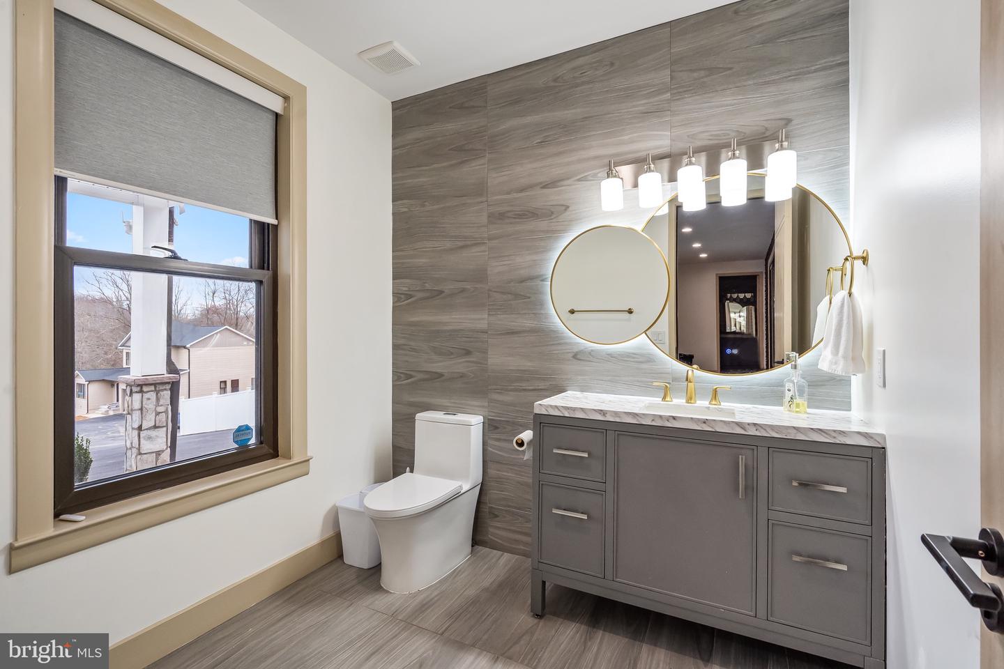 24035 NEW MOUNTAIN RD, ALDIE, Virginia 20105, 3 Bedrooms Bedrooms, ,2 BathroomsBathrooms,Residential,For sale,24035 NEW MOUNTAIN RD,VALO2111762 MLS # VALO2111762