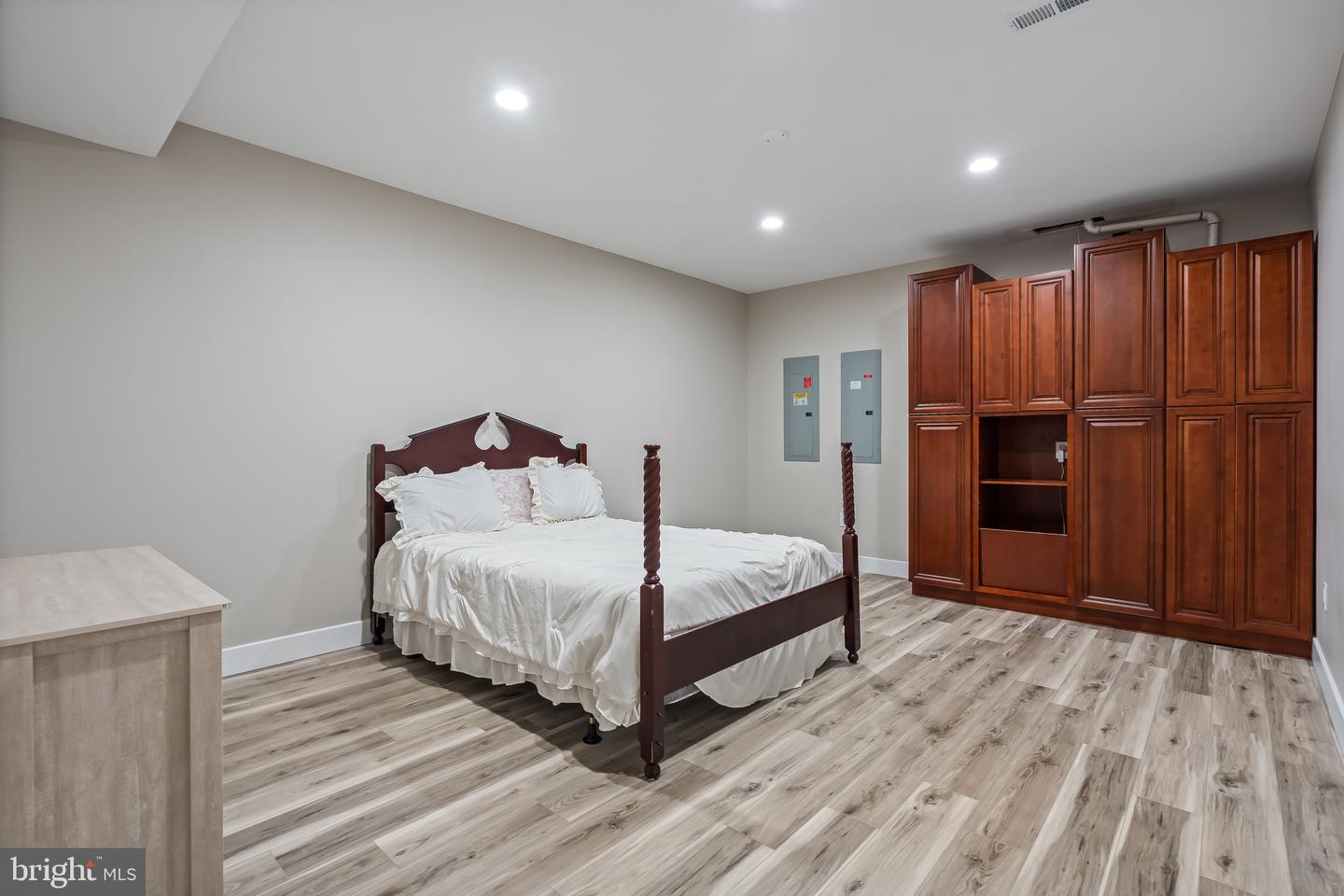 24035 NEW MOUNTAIN RD, ALDIE, Virginia 20105, 3 Bedrooms Bedrooms, ,2 BathroomsBathrooms,Residential,For sale,24035 NEW MOUNTAIN RD,VALO2111762 MLS # VALO2111762