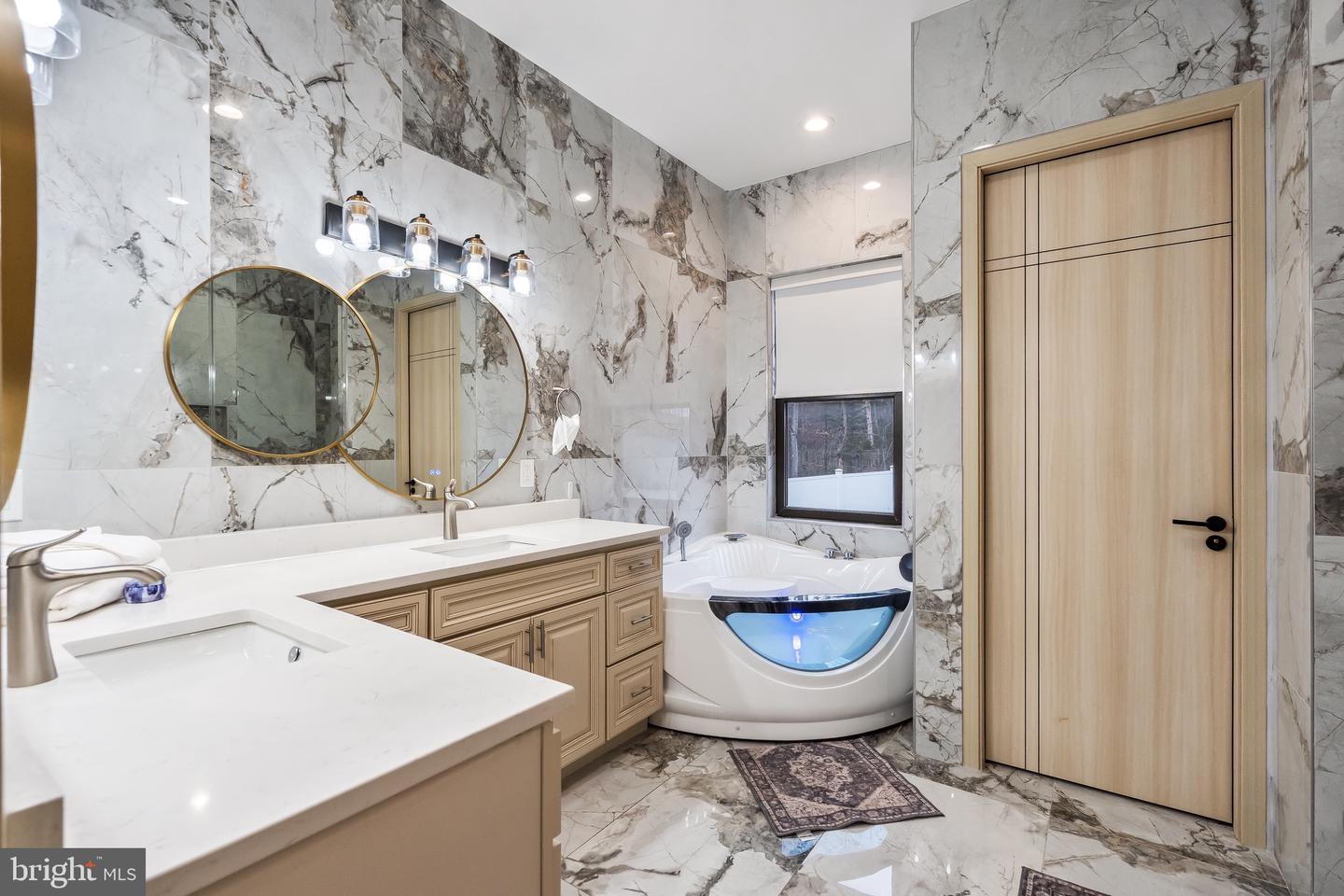 24035 NEW MOUNTAIN RD, ALDIE, Virginia 20105, 3 Bedrooms Bedrooms, ,2 BathroomsBathrooms,Residential,For sale,24035 NEW MOUNTAIN RD,VALO2111762 MLS # VALO2111762