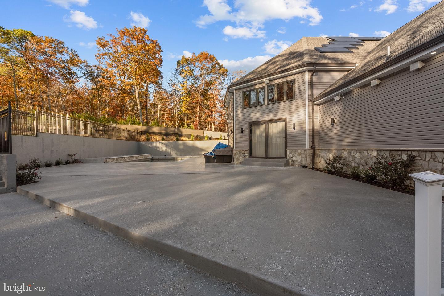 24035 NEW MOUNTAIN RD, ALDIE, Virginia 20105, 3 Bedrooms Bedrooms, ,2 BathroomsBathrooms,Residential,For sale,24035 NEW MOUNTAIN RD,VALO2111762 MLS # VALO2111762