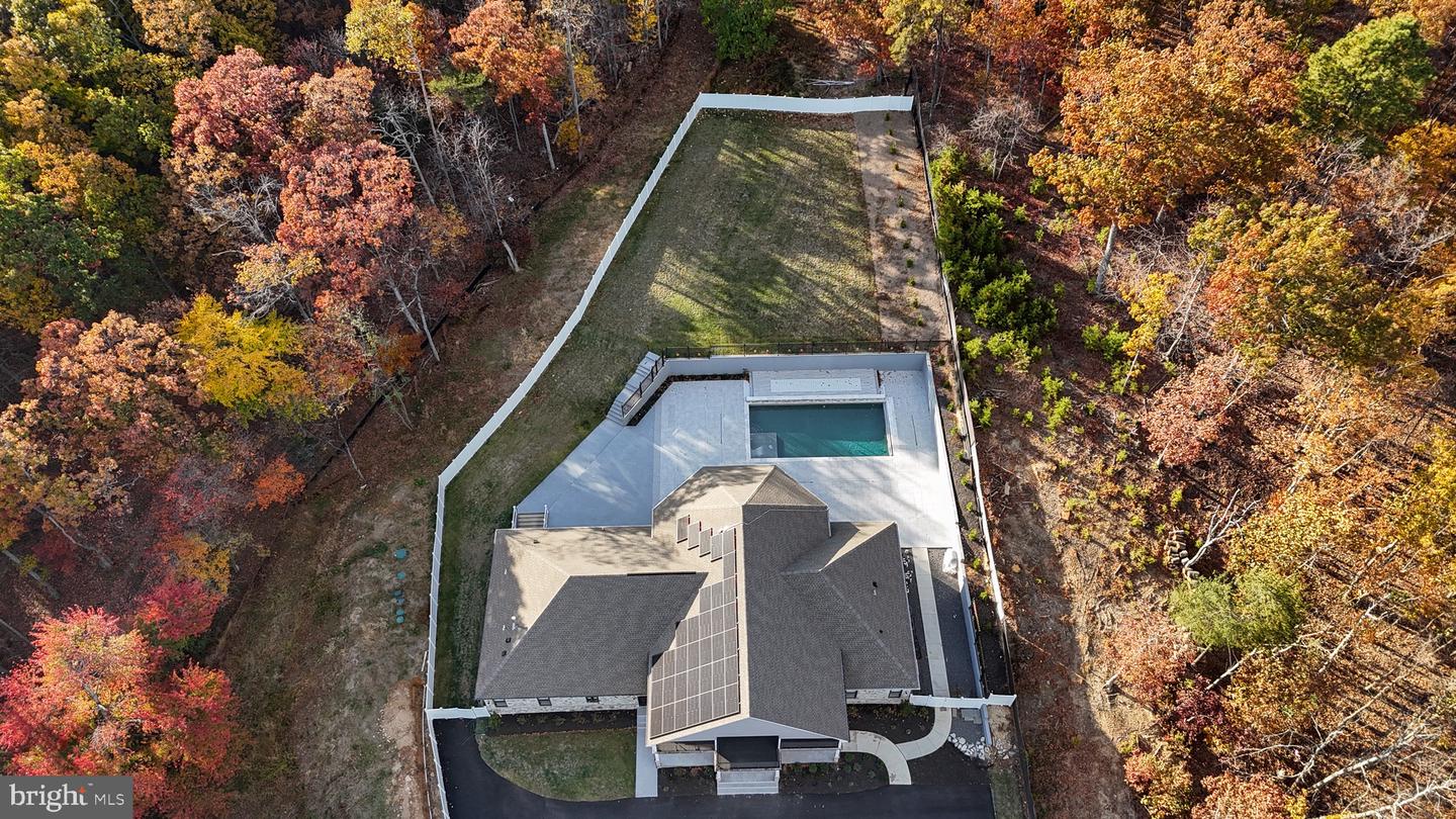 24035 NEW MOUNTAIN RD, ALDIE, Virginia 20105, 3 Bedrooms Bedrooms, ,2 BathroomsBathrooms,Residential,For sale,24035 NEW MOUNTAIN RD,VALO2111762 MLS # VALO2111762