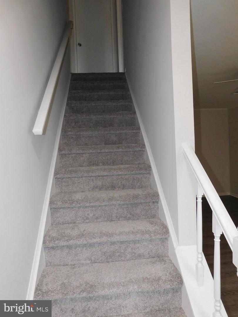 9681 HAGEL CIR #36/E, LORTON, Virginia 22079, 2 Bedrooms Bedrooms, ,1 BathroomBathrooms,Residential,For sale,9681 HAGEL CIR #36/E,VAFX2281642 MLS # VAFX2281642