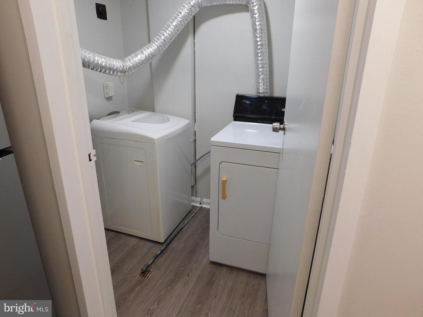 9681 HAGEL CIR #36/E, LORTON, Virginia 22079, 2 Bedrooms Bedrooms, ,1 BathroomBathrooms,Residential,For sale,9681 HAGEL CIR #36/E,VAFX2281642 MLS # VAFX2281642