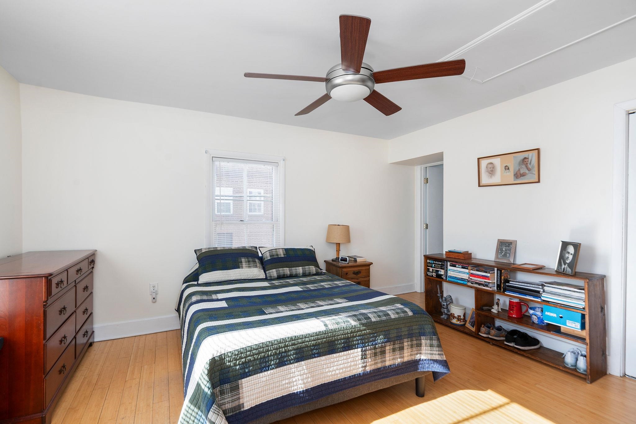 309 W BEVERLEY ST, STAUNTON, Virginia 24401, 3 Bedrooms Bedrooms, ,3 BathroomsBathrooms,Residential,309 W BEVERLEY ST,672546 MLS # 672546