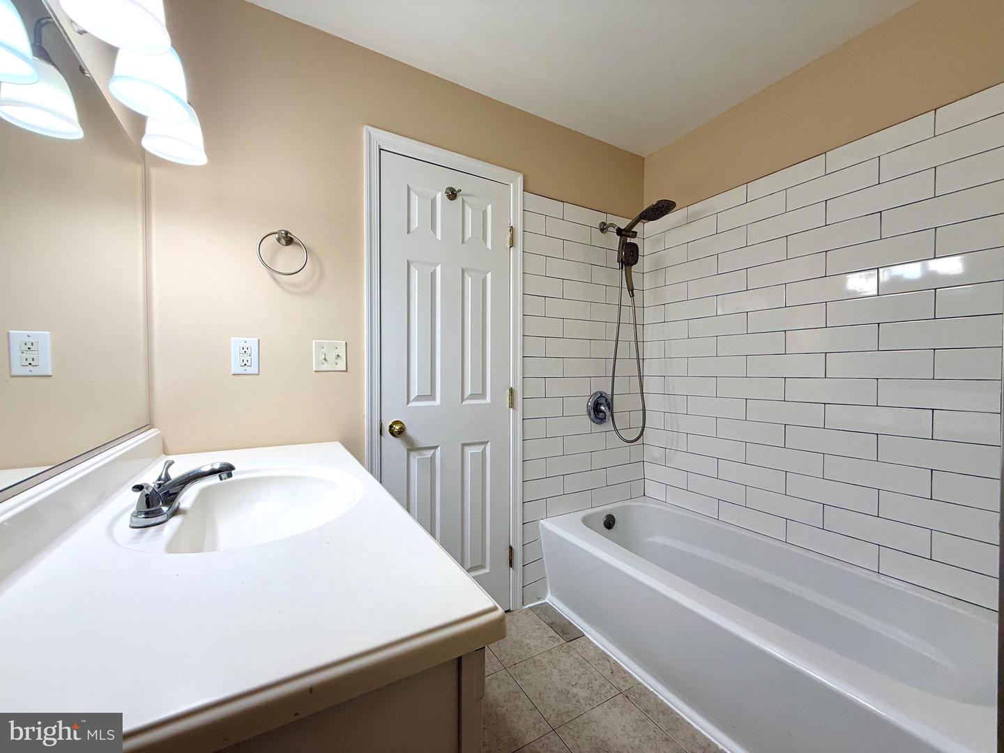 14204 SAINT CLAIR DR, GAINESVILLE, Virginia 20155, 5 Bedrooms Bedrooms, ,3 BathroomsBathrooms,Residential,For sale,14204 SAINT CLAIR DR,VAPW2109058 MLS # VAPW2109058