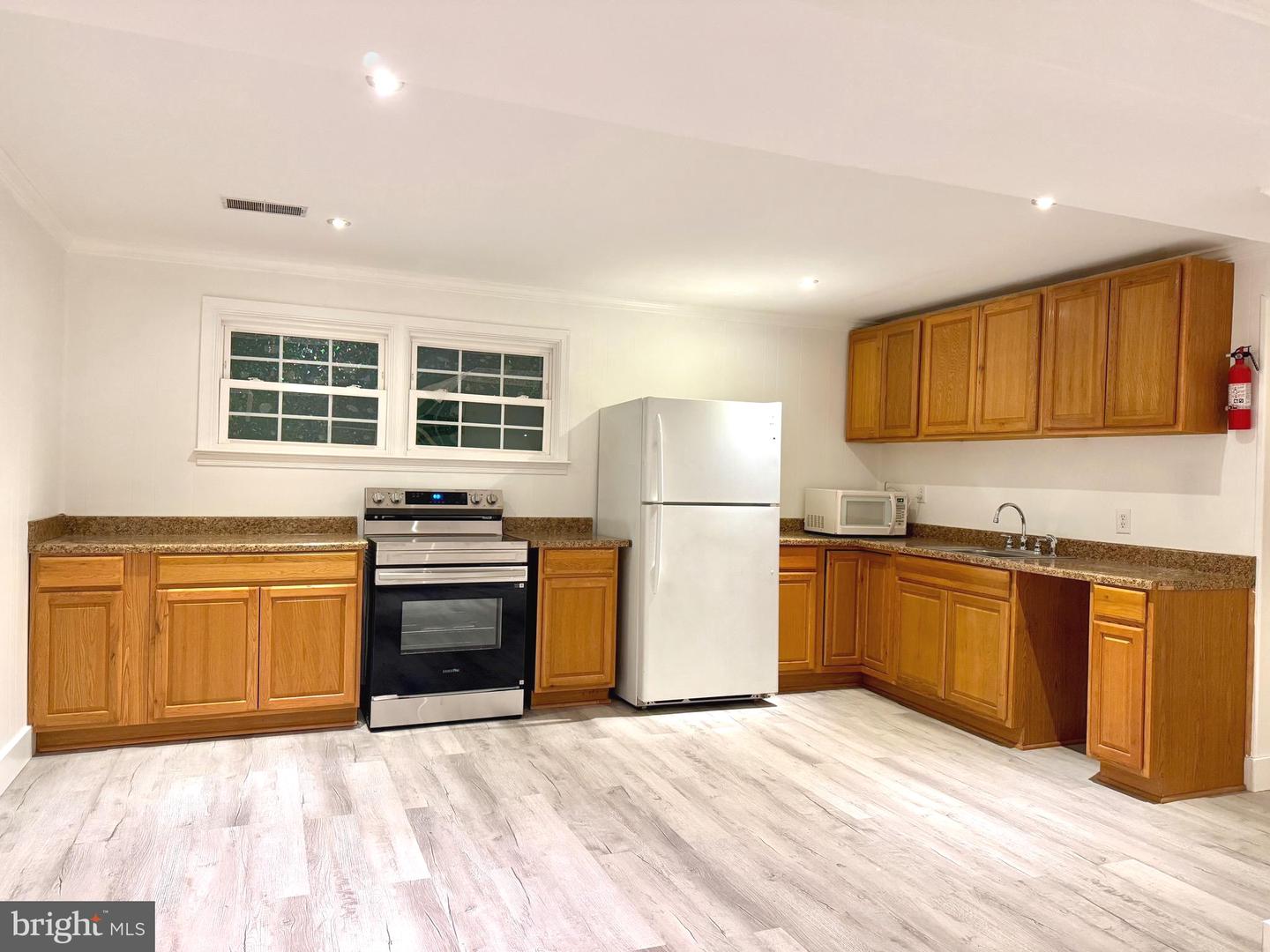 14204 SAINT CLAIR DR, GAINESVILLE, Virginia 20155, 5 Bedrooms Bedrooms, ,3 BathroomsBathrooms,Residential,For sale,14204 SAINT CLAIR DR,VAPW2109058 MLS # VAPW2109058