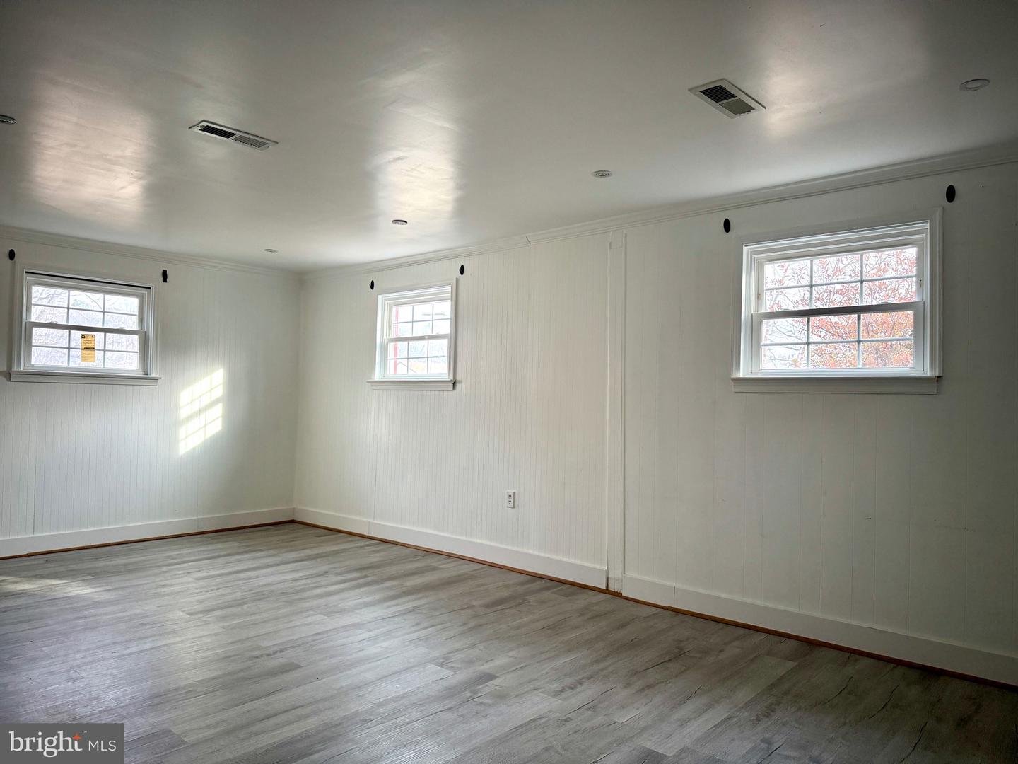 14204 SAINT CLAIR DR, GAINESVILLE, Virginia 20155, 5 Bedrooms Bedrooms, ,3 BathroomsBathrooms,Residential,For sale,14204 SAINT CLAIR DR,VAPW2109058 MLS # VAPW2109058