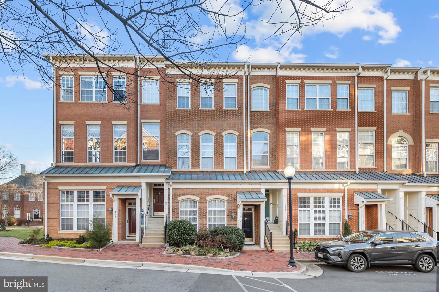 5129 DONOVAN DR, ALEXANDRIA, Virginia 22304, 3 Bedrooms Bedrooms, ,2 BathroomsBathrooms,Residential,For sale,5129 DONOVAN DR,VAAX2052392 MLS # VAAX2052392