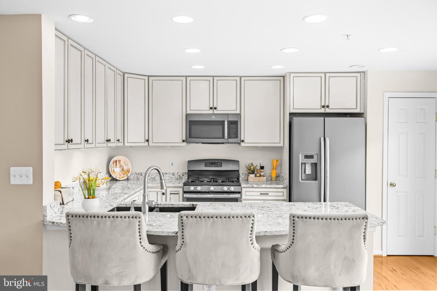 5129 DONOVAN DR, ALEXANDRIA, Virginia 22304, 3 Bedrooms Bedrooms, ,2 BathroomsBathrooms,Residential,For sale,5129 DONOVAN DR,VAAX2052392 MLS # VAAX2052392