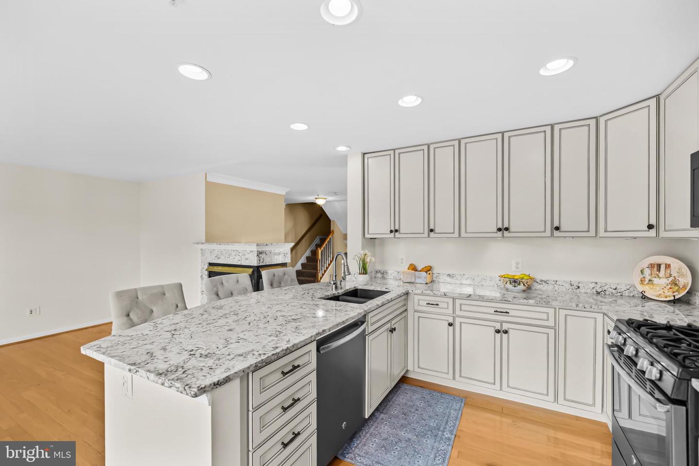 5129 DONOVAN DR, ALEXANDRIA, Virginia 22304, 3 Bedrooms Bedrooms, ,2 BathroomsBathrooms,Residential,For sale,5129 DONOVAN DR,VAAX2052392 MLS # VAAX2052392