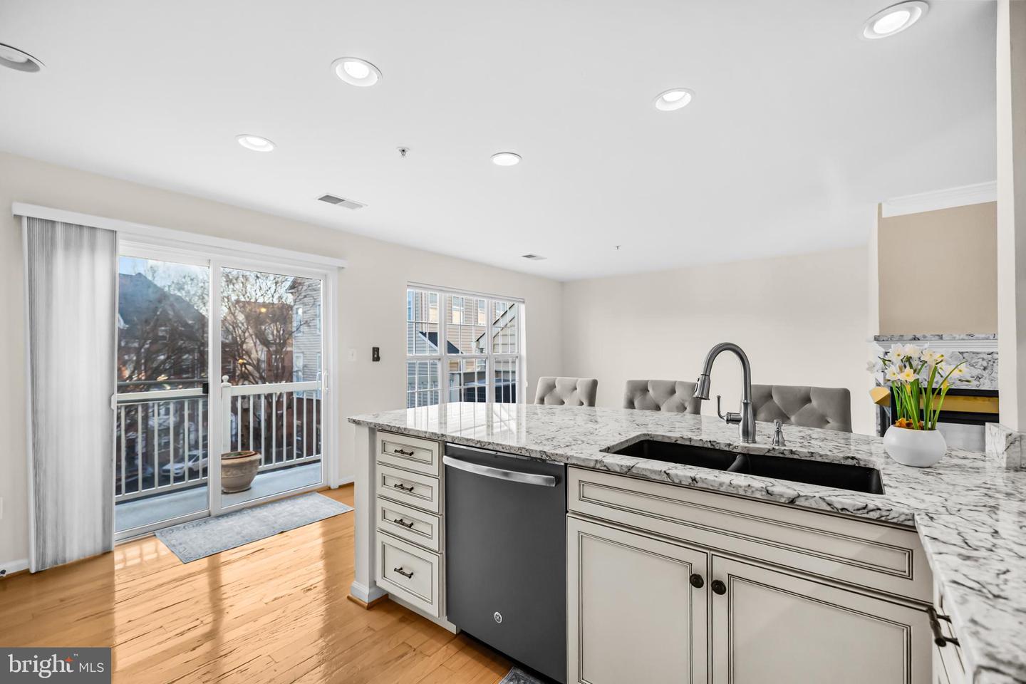 5129 DONOVAN DR, ALEXANDRIA, Virginia 22304, 3 Bedrooms Bedrooms, ,2 BathroomsBathrooms,Residential,For sale,5129 DONOVAN DR,VAAX2052392 MLS # VAAX2052392