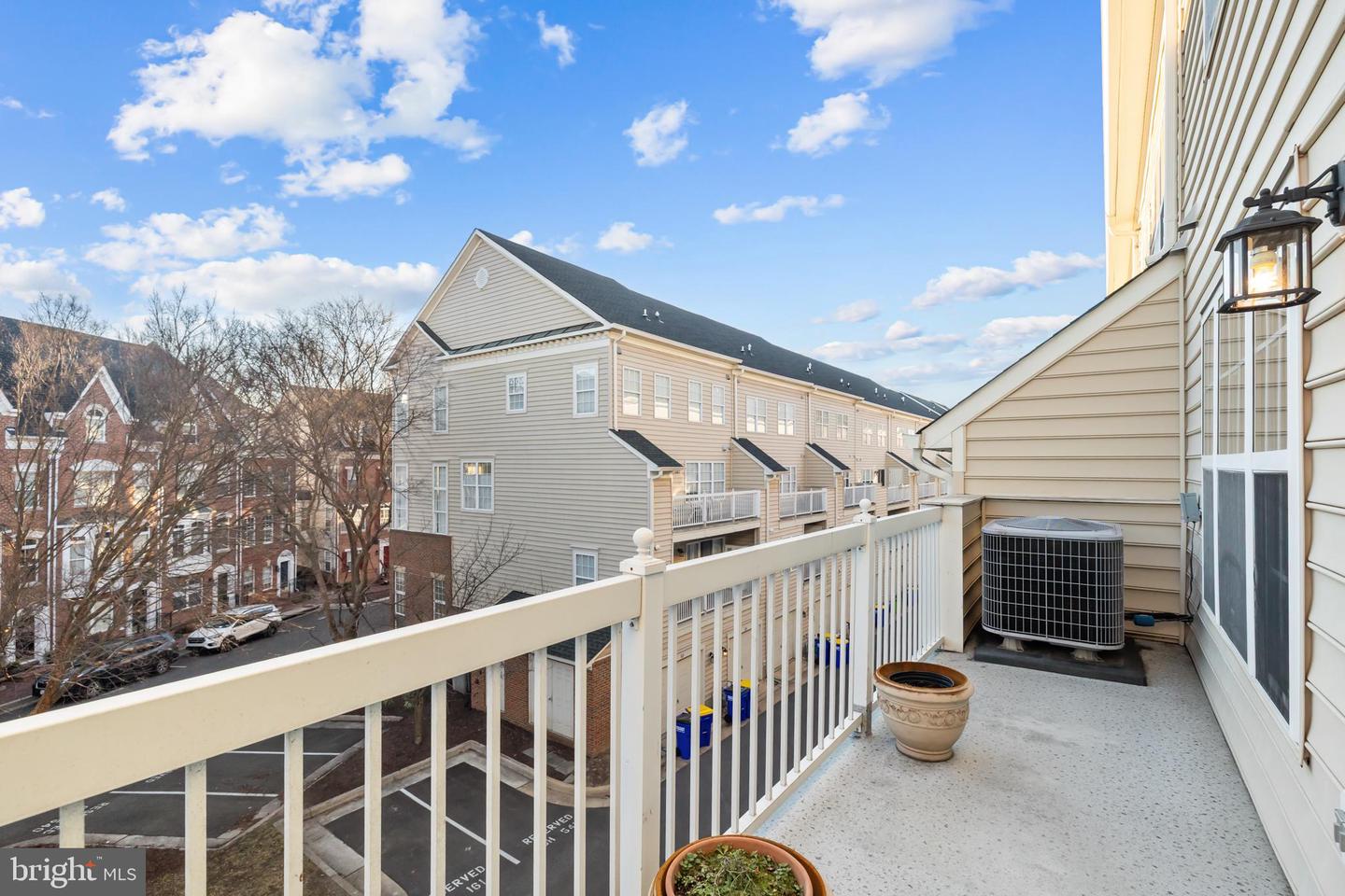 5129 DONOVAN DR, ALEXANDRIA, Virginia 22304, 3 Bedrooms Bedrooms, ,2 BathroomsBathrooms,Residential,For sale,5129 DONOVAN DR,VAAX2052392 MLS # VAAX2052392