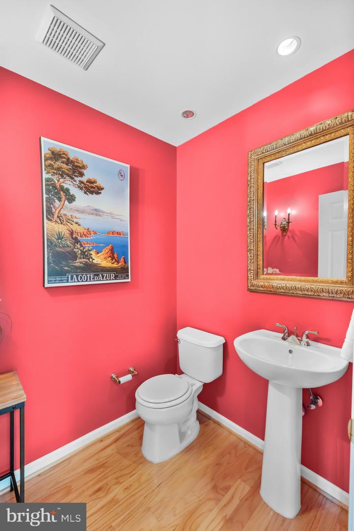 5129 DONOVAN DR, ALEXANDRIA, Virginia 22304, 3 Bedrooms Bedrooms, ,2 BathroomsBathrooms,Residential,For sale,5129 DONOVAN DR,VAAX2052392 MLS # VAAX2052392