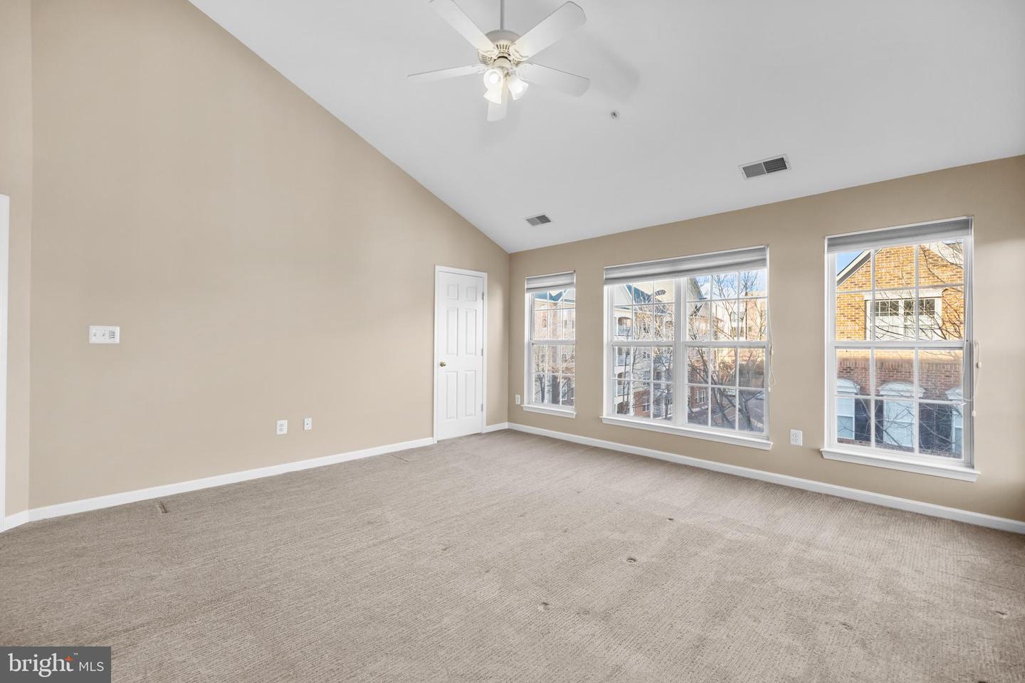 5129 DONOVAN DR, ALEXANDRIA, Virginia 22304, 3 Bedrooms Bedrooms, ,2 BathroomsBathrooms,Residential,For sale,5129 DONOVAN DR,VAAX2052392 MLS # VAAX2052392