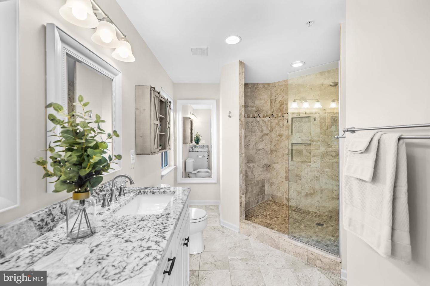 5129 DONOVAN DR, ALEXANDRIA, Virginia 22304, 3 Bedrooms Bedrooms, ,2 BathroomsBathrooms,Residential,For sale,5129 DONOVAN DR,VAAX2052392 MLS # VAAX2052392