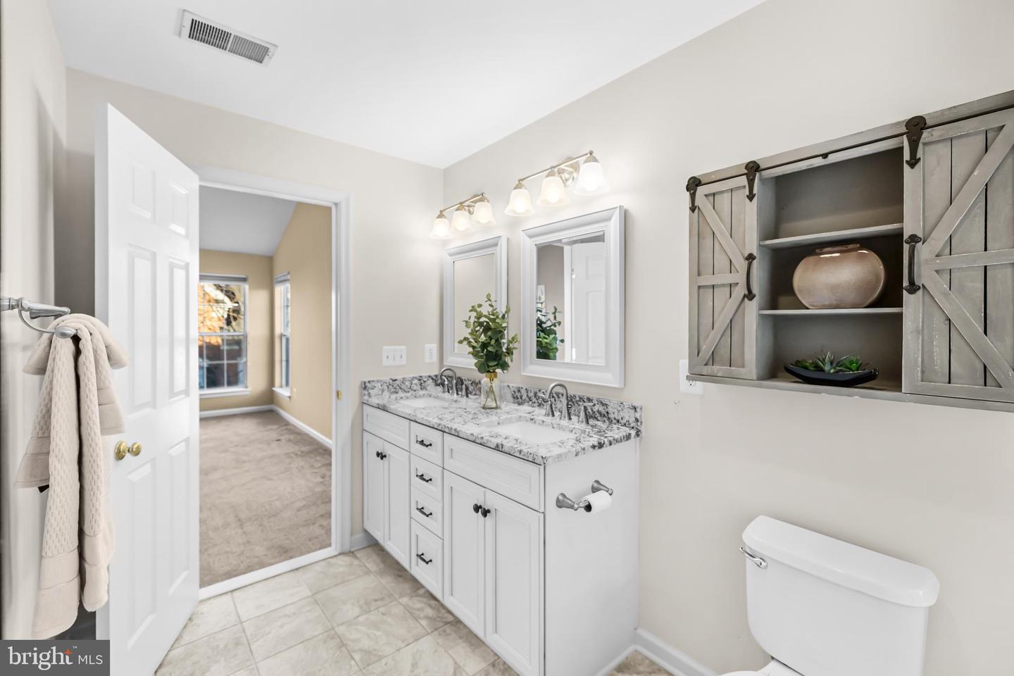 5129 DONOVAN DR, ALEXANDRIA, Virginia 22304, 3 Bedrooms Bedrooms, ,2 BathroomsBathrooms,Residential,For sale,5129 DONOVAN DR,VAAX2052392 MLS # VAAX2052392