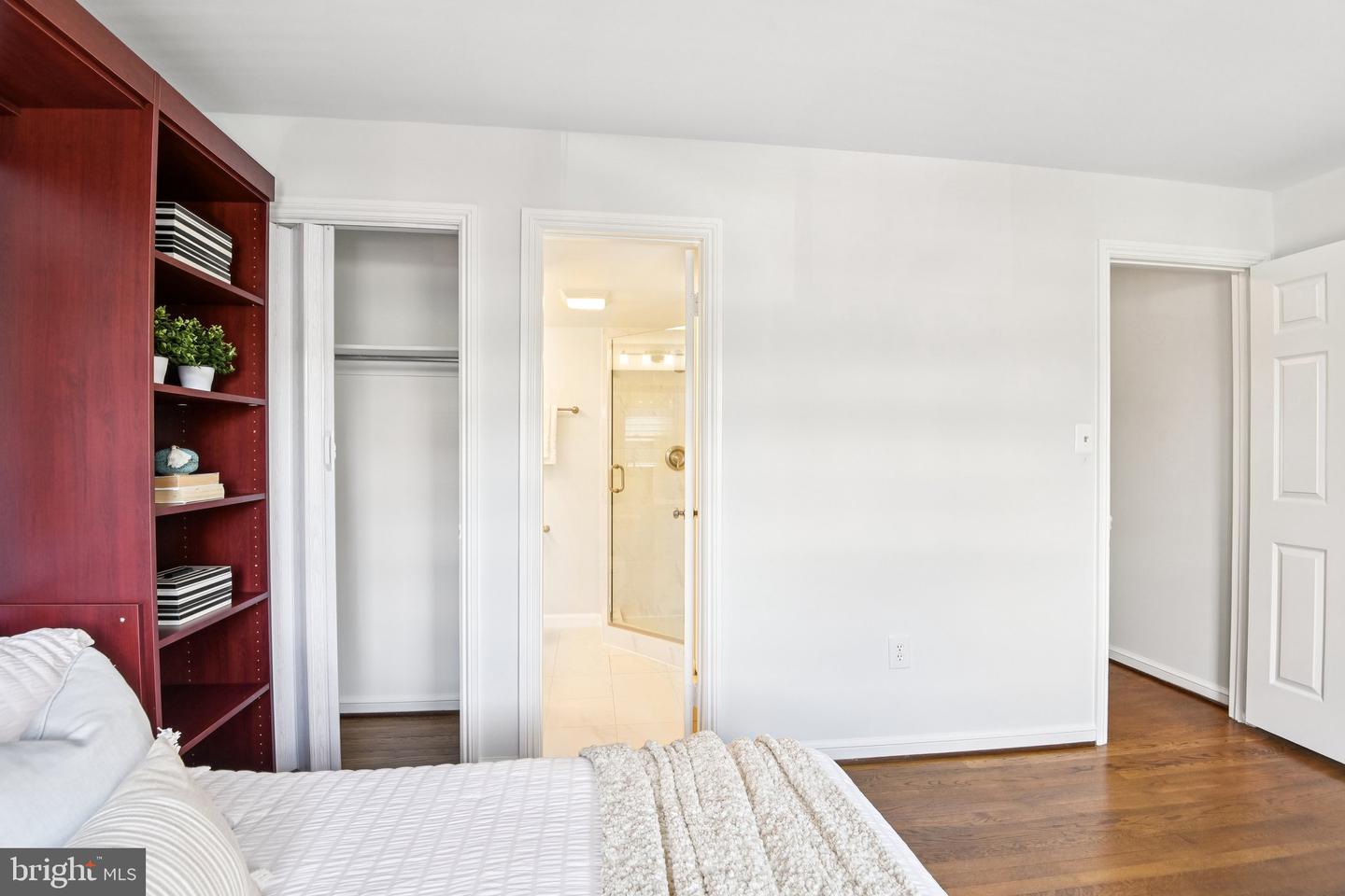 1830 N ODE ST, ARLINGTON, Virginia 22209, 2 Bedrooms Bedrooms, ,2 BathroomsBathrooms,Residential,For sale,1830 N ODE ST,VAAR2066870 MLS # VAAR2066870