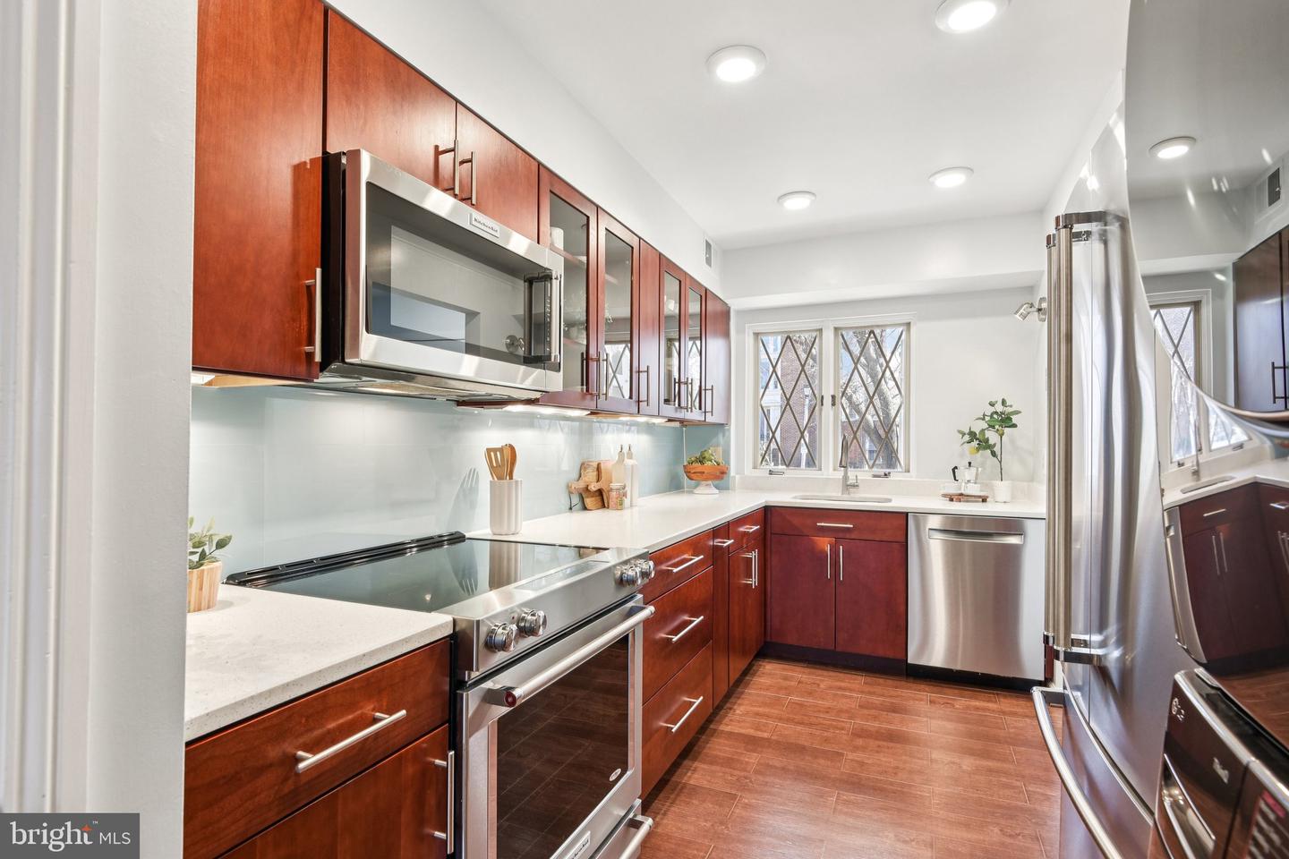 1830 N ODE ST, ARLINGTON, Virginia 22209, 2 Bedrooms Bedrooms, ,2 BathroomsBathrooms,Residential,For sale,1830 N ODE ST,VAAR2066870 MLS # VAAR2066870